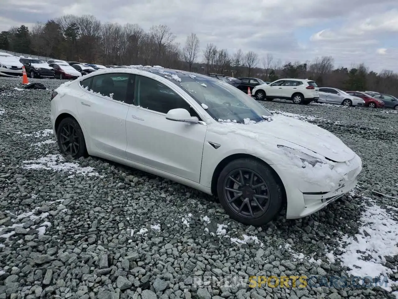 4 Photograph of a damaged car 5YJ3E1EA2LF737423 TESLA MODEL 3 2020