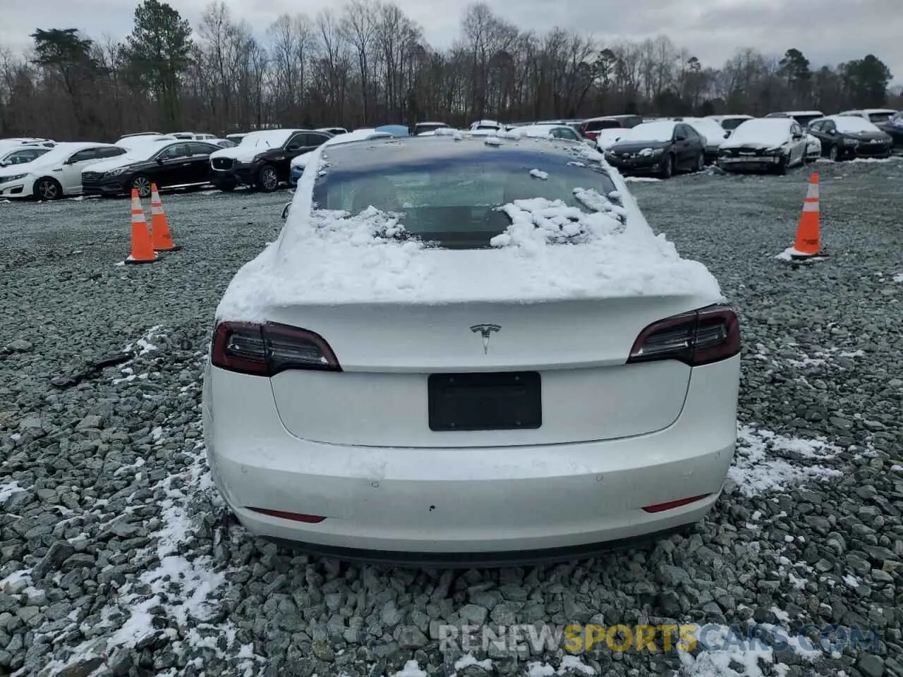 6 Photograph of a damaged car 5YJ3E1EA2LF737423 TESLA MODEL 3 2020