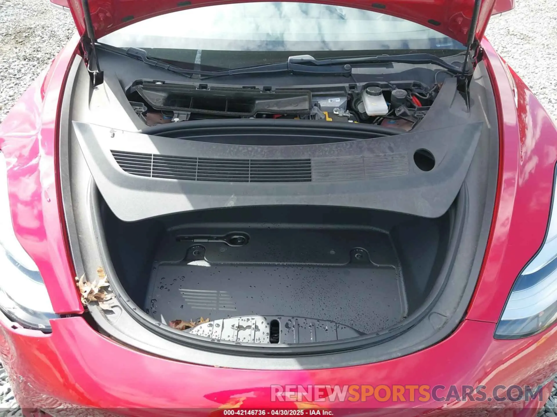 10 Photograph of a damaged car 5YJ3E1EA2LF738149 TESLA MODEL 3 2020