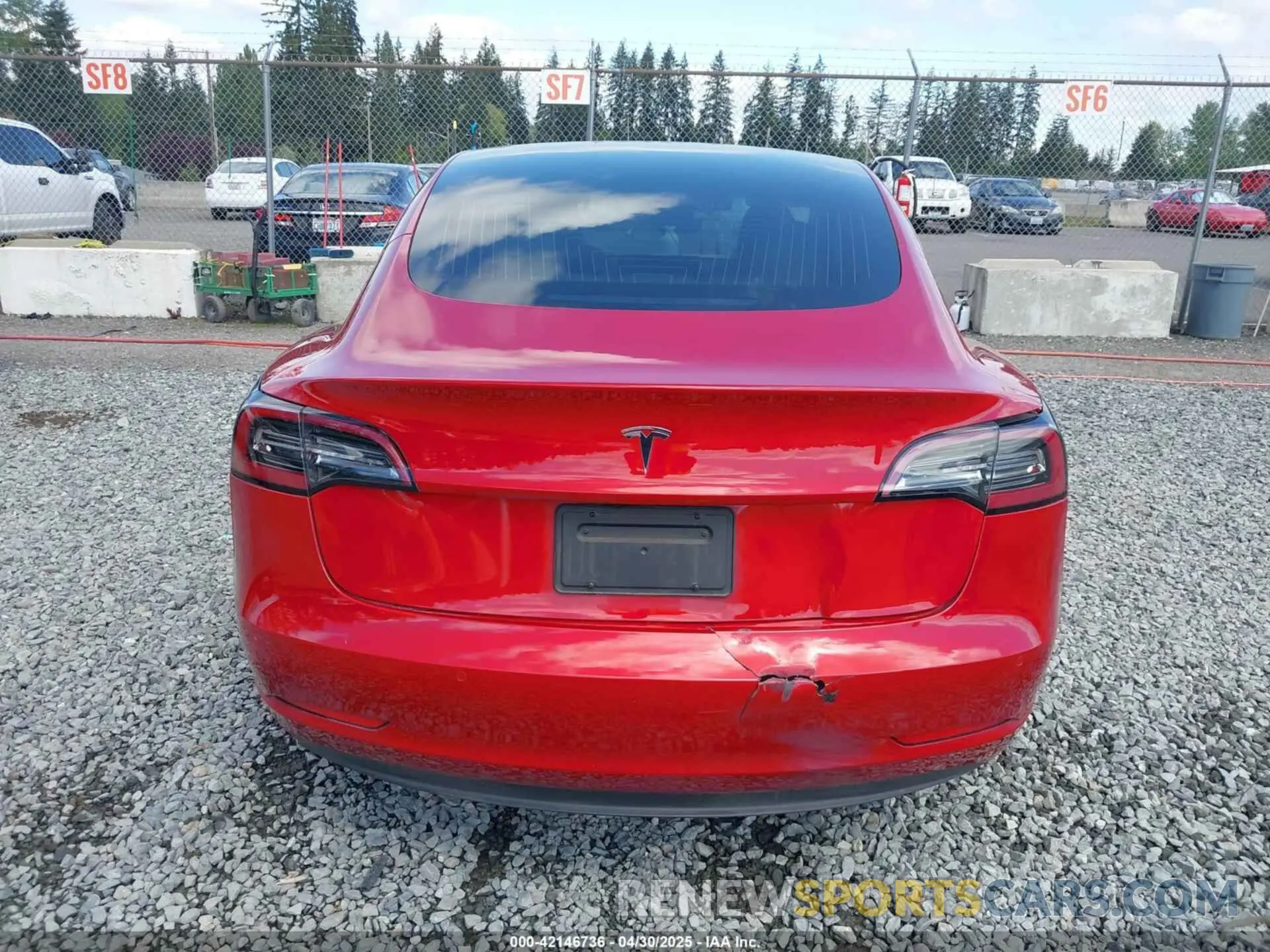 17 Photograph of a damaged car 5YJ3E1EA2LF738149 TESLA MODEL 3 2020