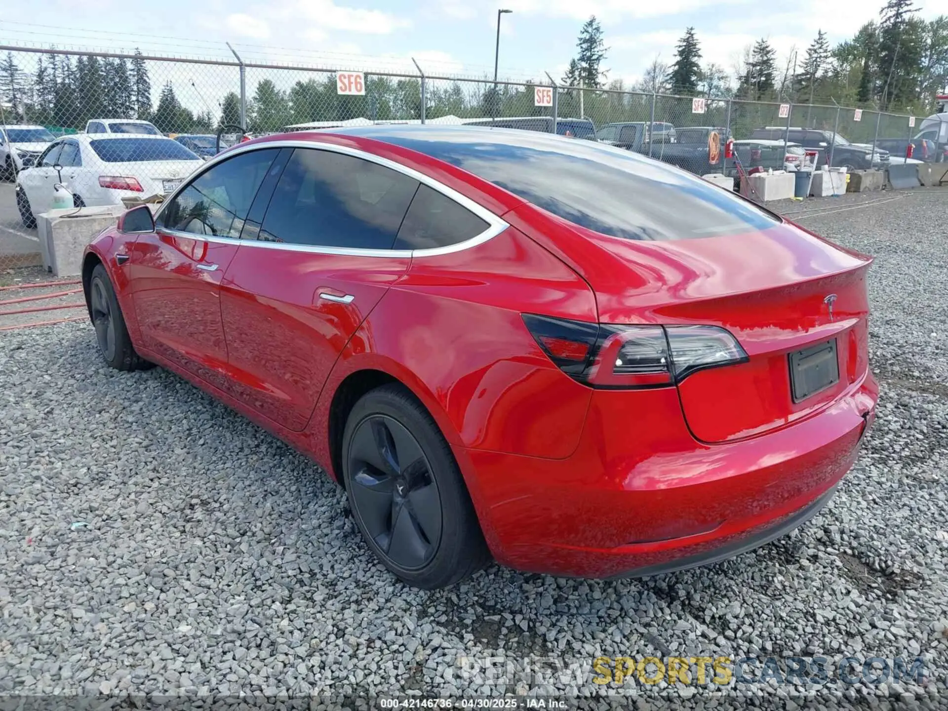 3 Photograph of a damaged car 5YJ3E1EA2LF738149 TESLA MODEL 3 2020