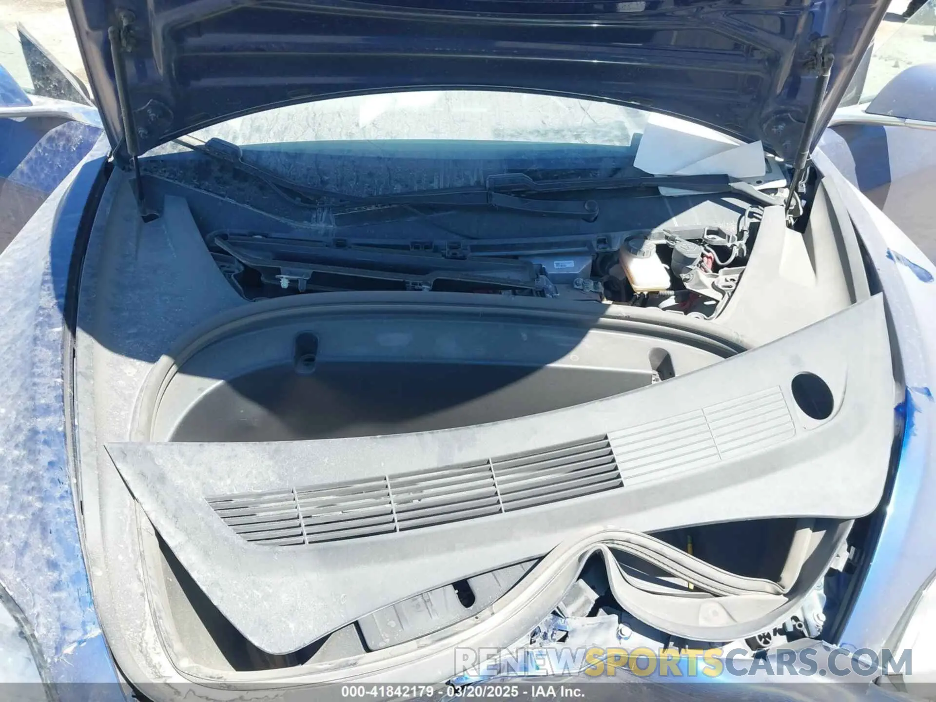 10 Photograph of a damaged car 5YJ3E1EA2LF739866 TESLA MODEL 3 2020
