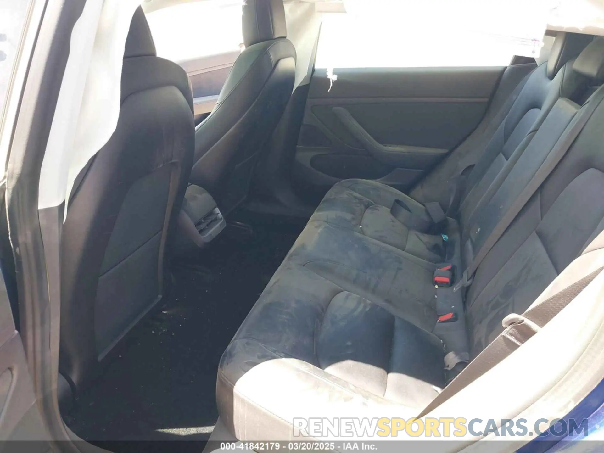 8 Photograph of a damaged car 5YJ3E1EA2LF739866 TESLA MODEL 3 2020