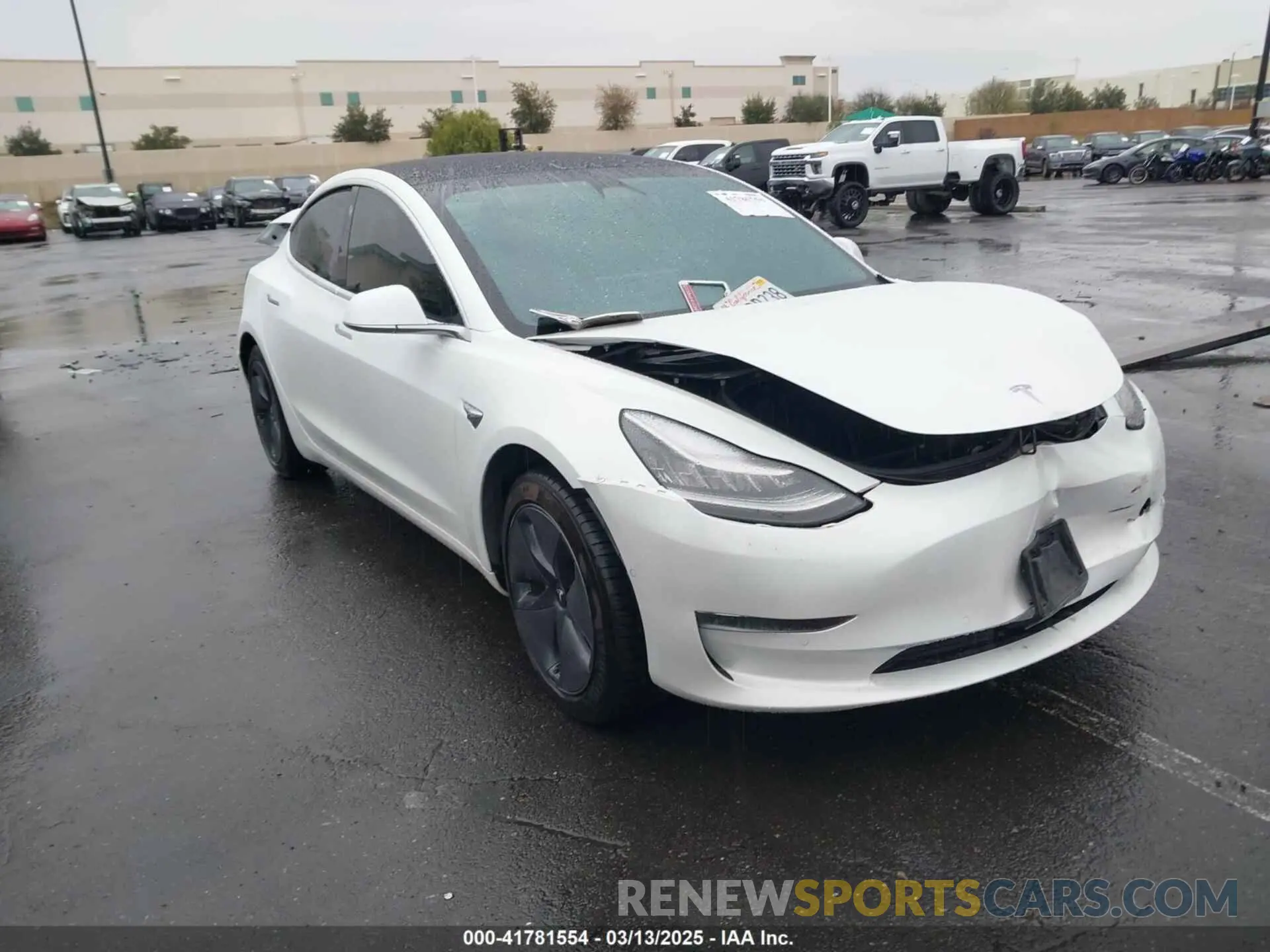 1 Photograph of a damaged car 5YJ3E1EA2LF740225 TESLA MODEL 3 2020
