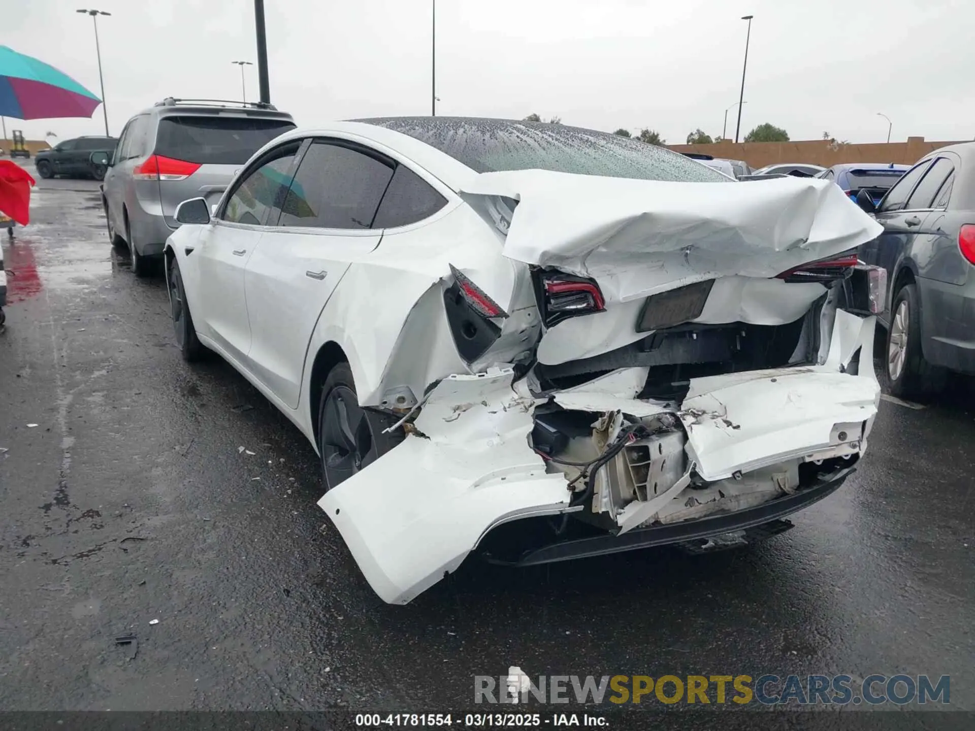 13 Photograph of a damaged car 5YJ3E1EA2LF740225 TESLA MODEL 3 2020