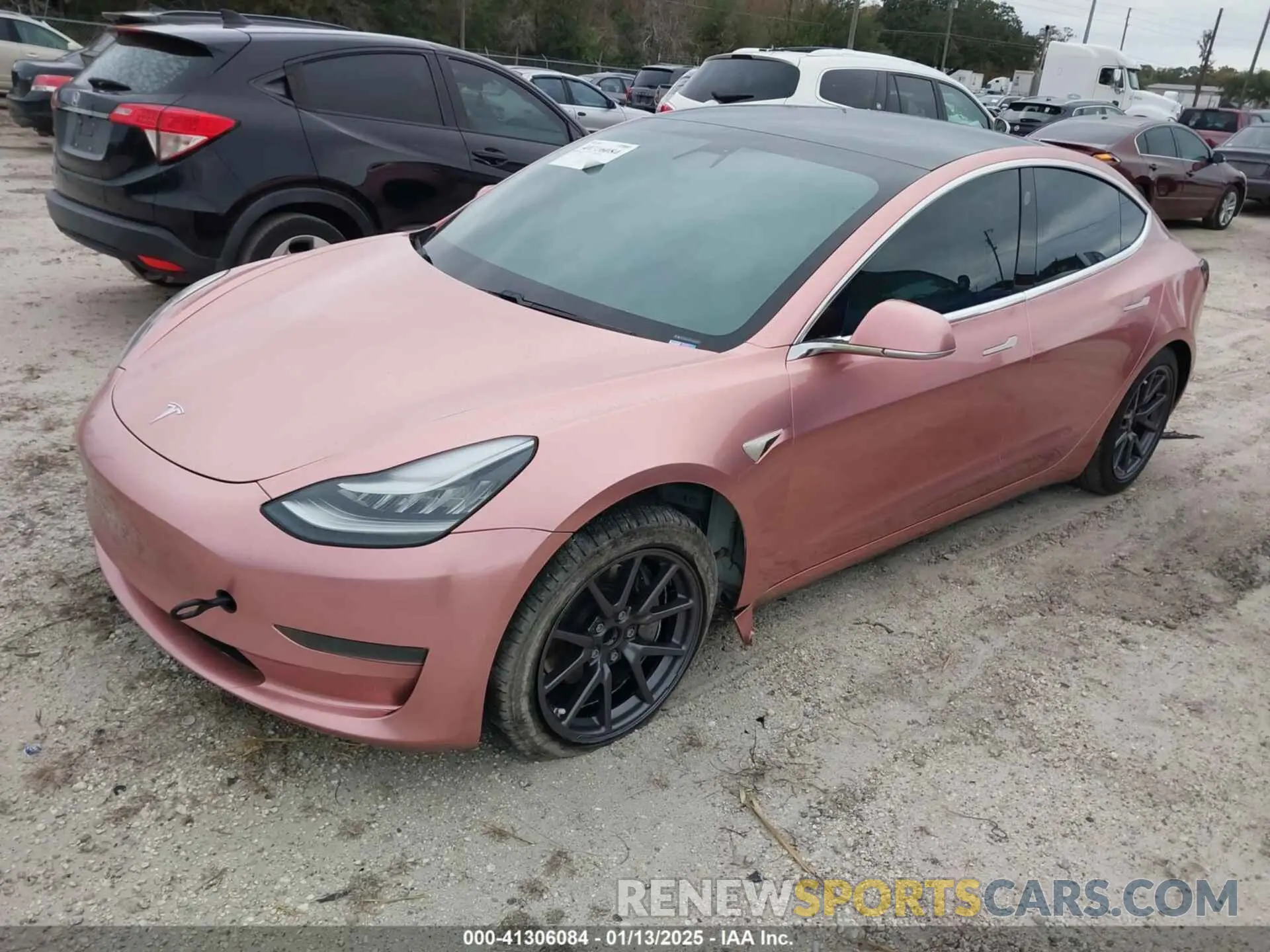 2 Photograph of a damaged car 5YJ3E1EA2LF740984 TESLA MODEL 3 2020