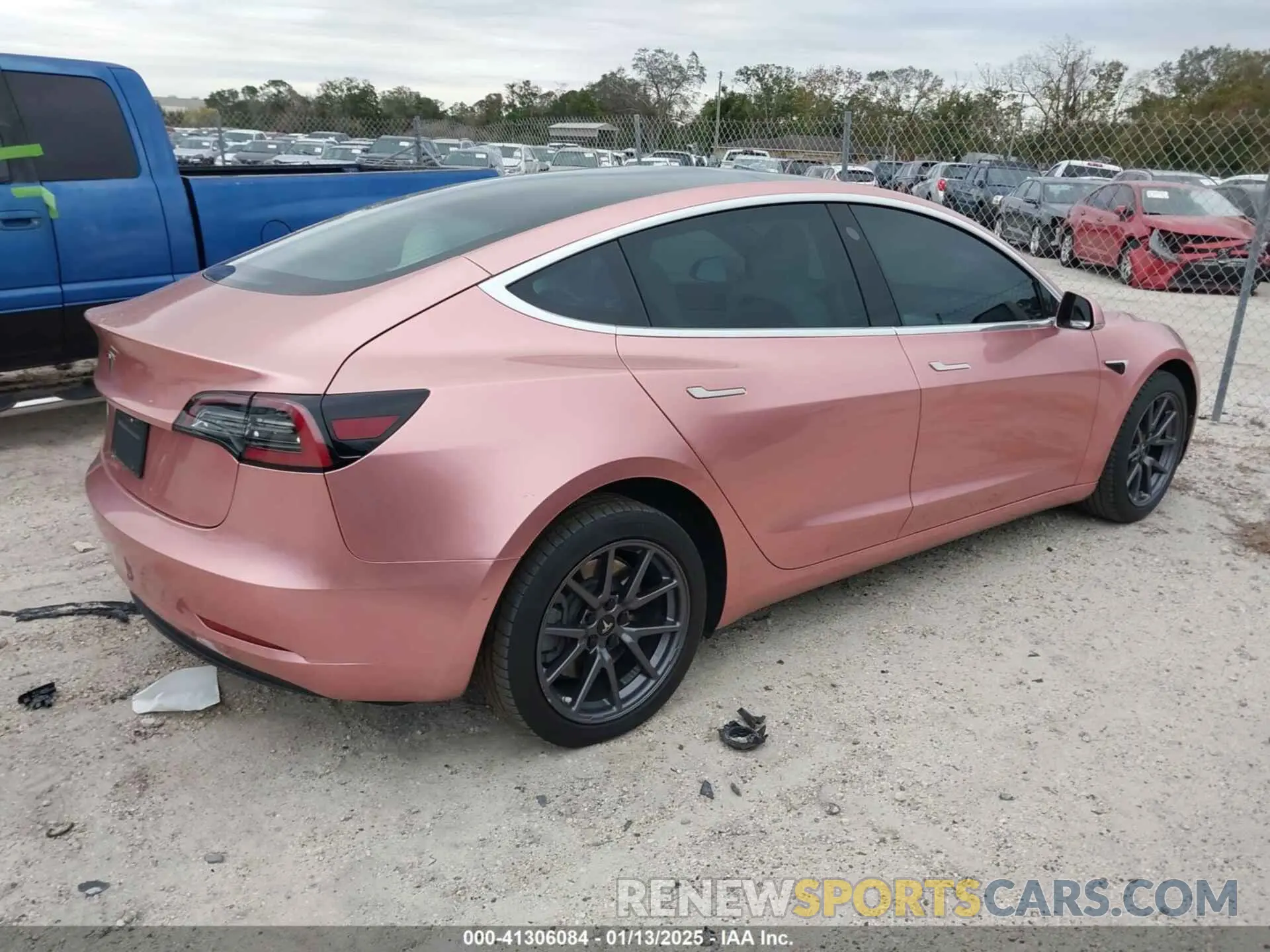 4 Photograph of a damaged car 5YJ3E1EA2LF740984 TESLA MODEL 3 2020