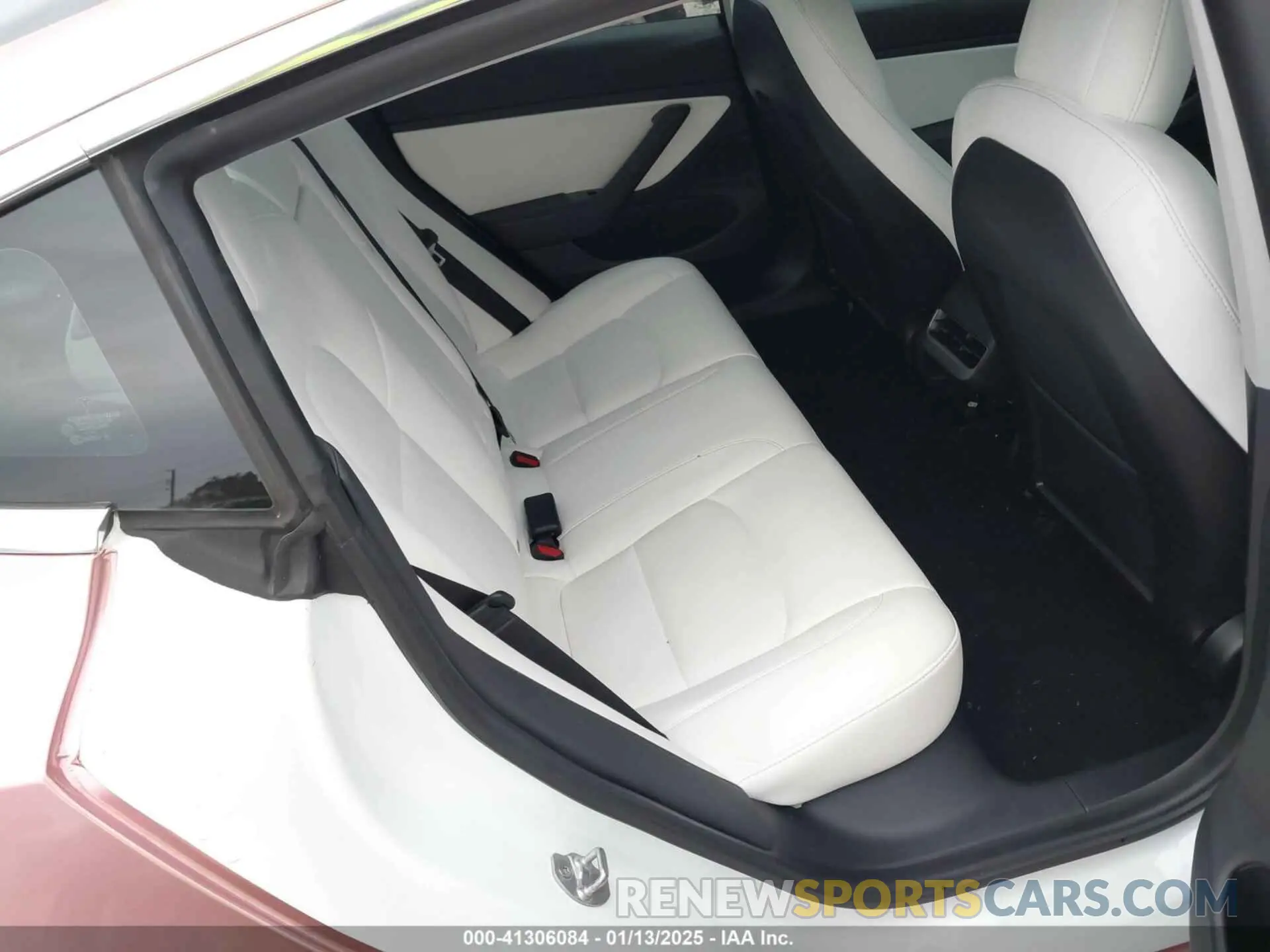 8 Photograph of a damaged car 5YJ3E1EA2LF740984 TESLA MODEL 3 2020