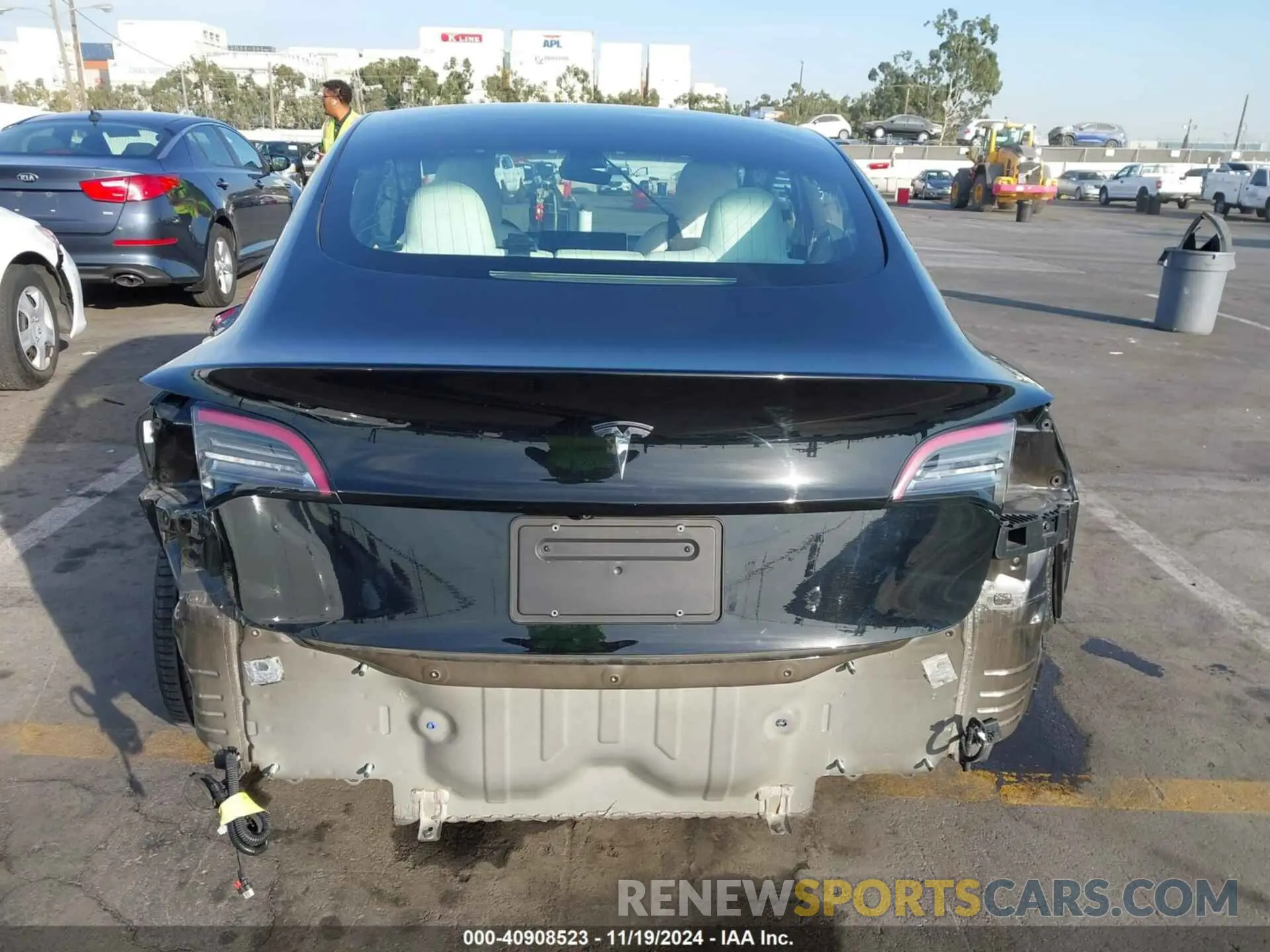 17 Photograph of a damaged car 5YJ3E1EA2LF745974 TESLA MODEL 3 2020