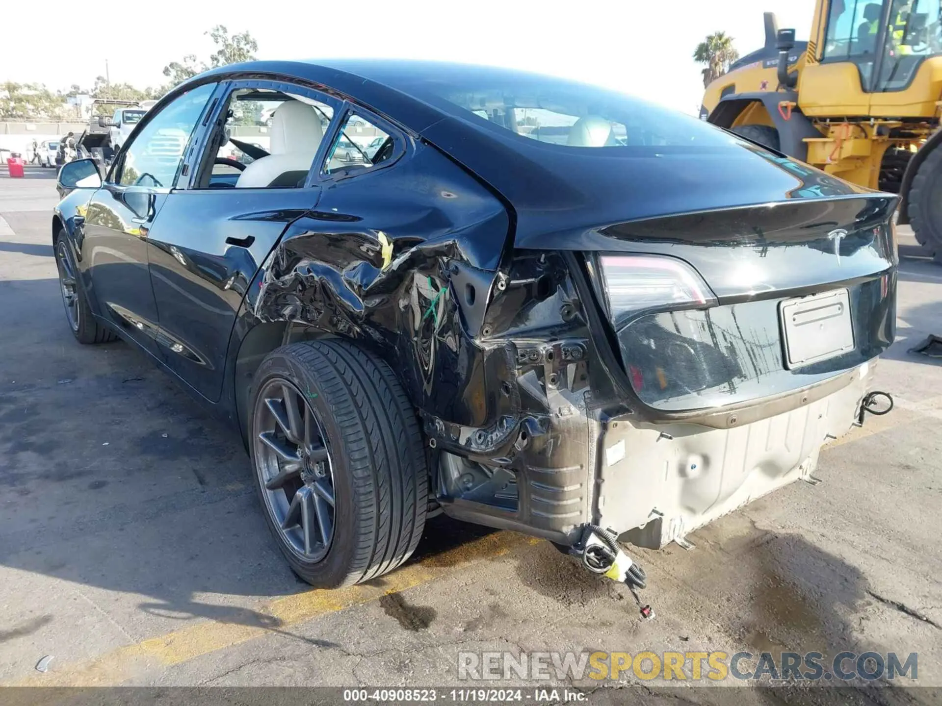 6 Photograph of a damaged car 5YJ3E1EA2LF745974 TESLA MODEL 3 2020