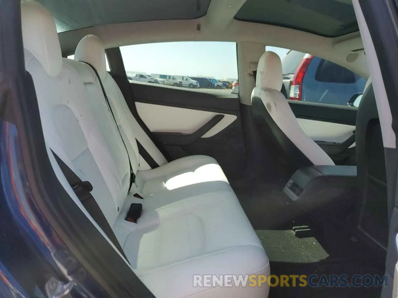 11 Photograph of a damaged car 5YJ3E1EA2LF775170 TESLA MODEL 3 2020