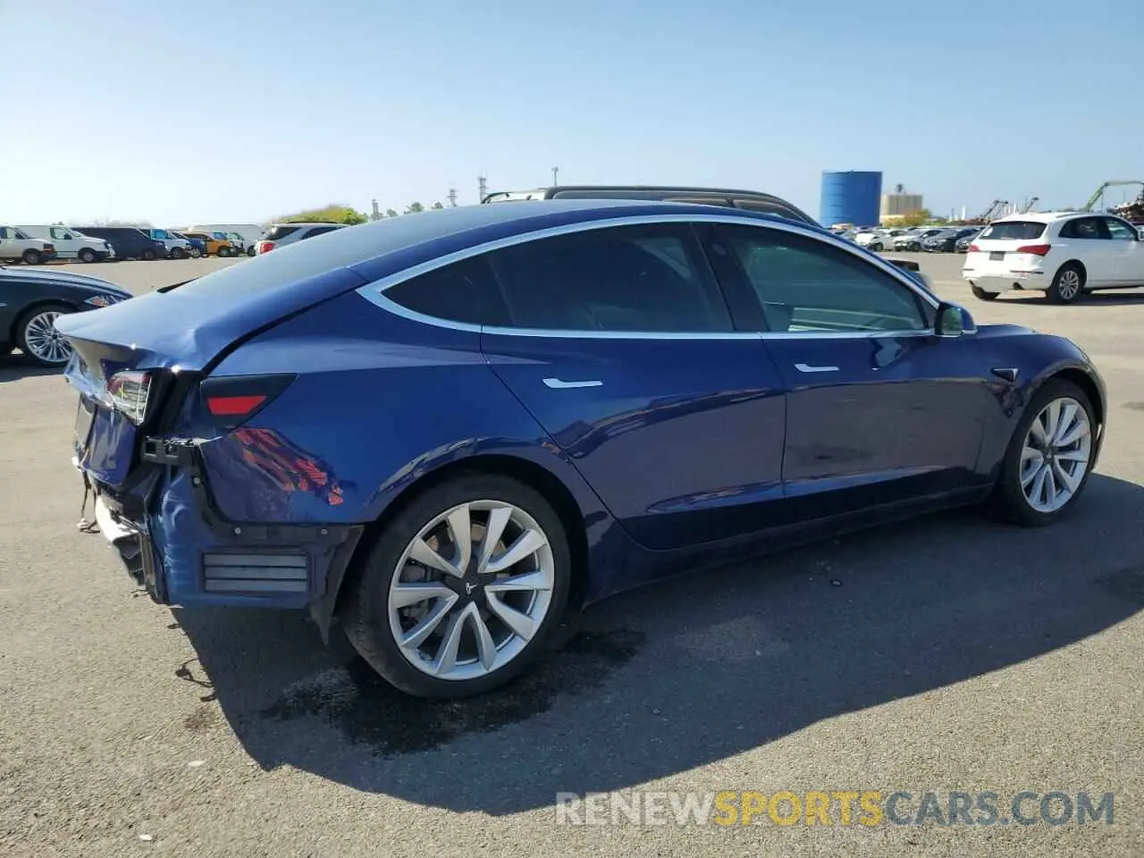 3 Photograph of a damaged car 5YJ3E1EA2LF775170 TESLA MODEL 3 2020