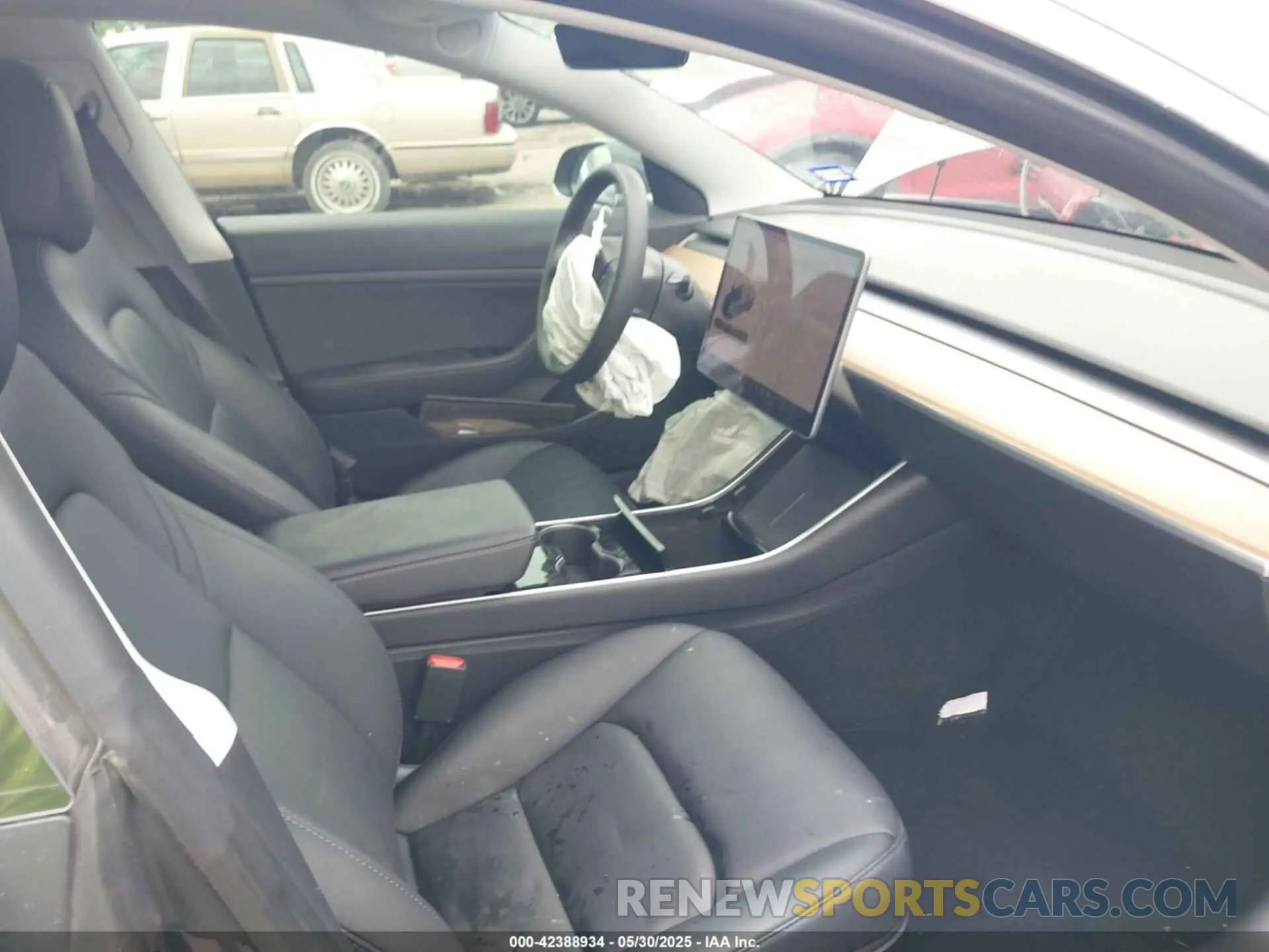 5 Photograph of a damaged car 5YJ3E1EA2LF783785 TESLA MODEL 3 2020