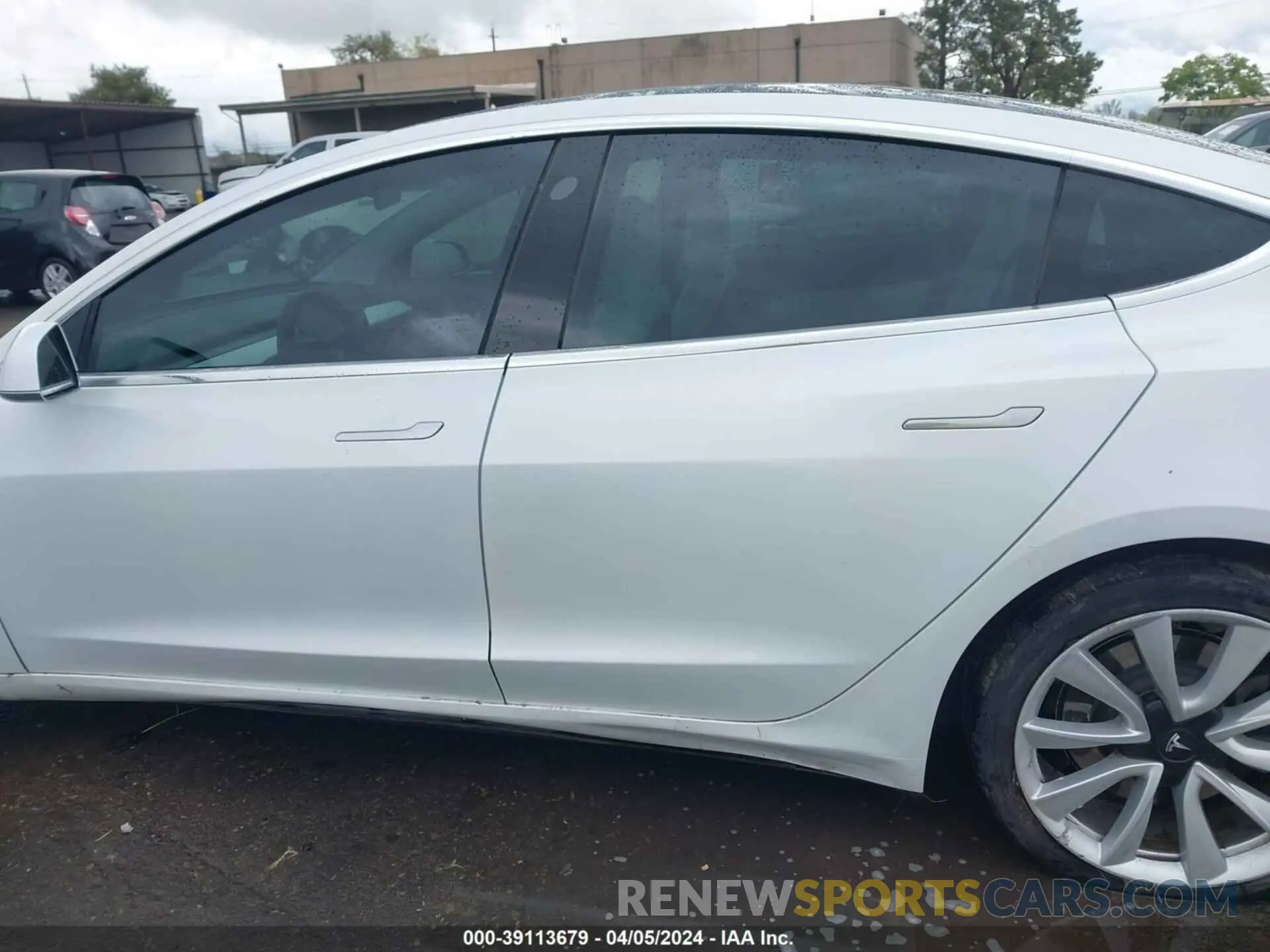 14 Photograph of a damaged car 5YJ3E1EA2LF784418 TESLA MODEL 3 2020