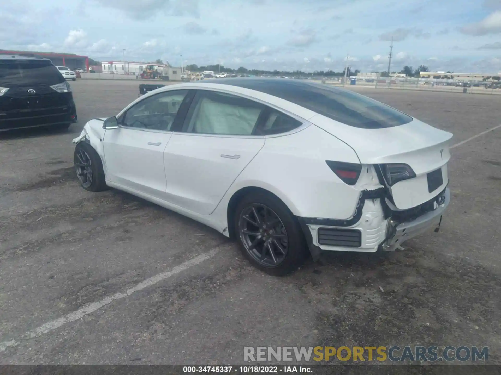 3 Photograph of a damaged car 5YJ3E1EA2LF792583 TESLA MODEL 3 2020