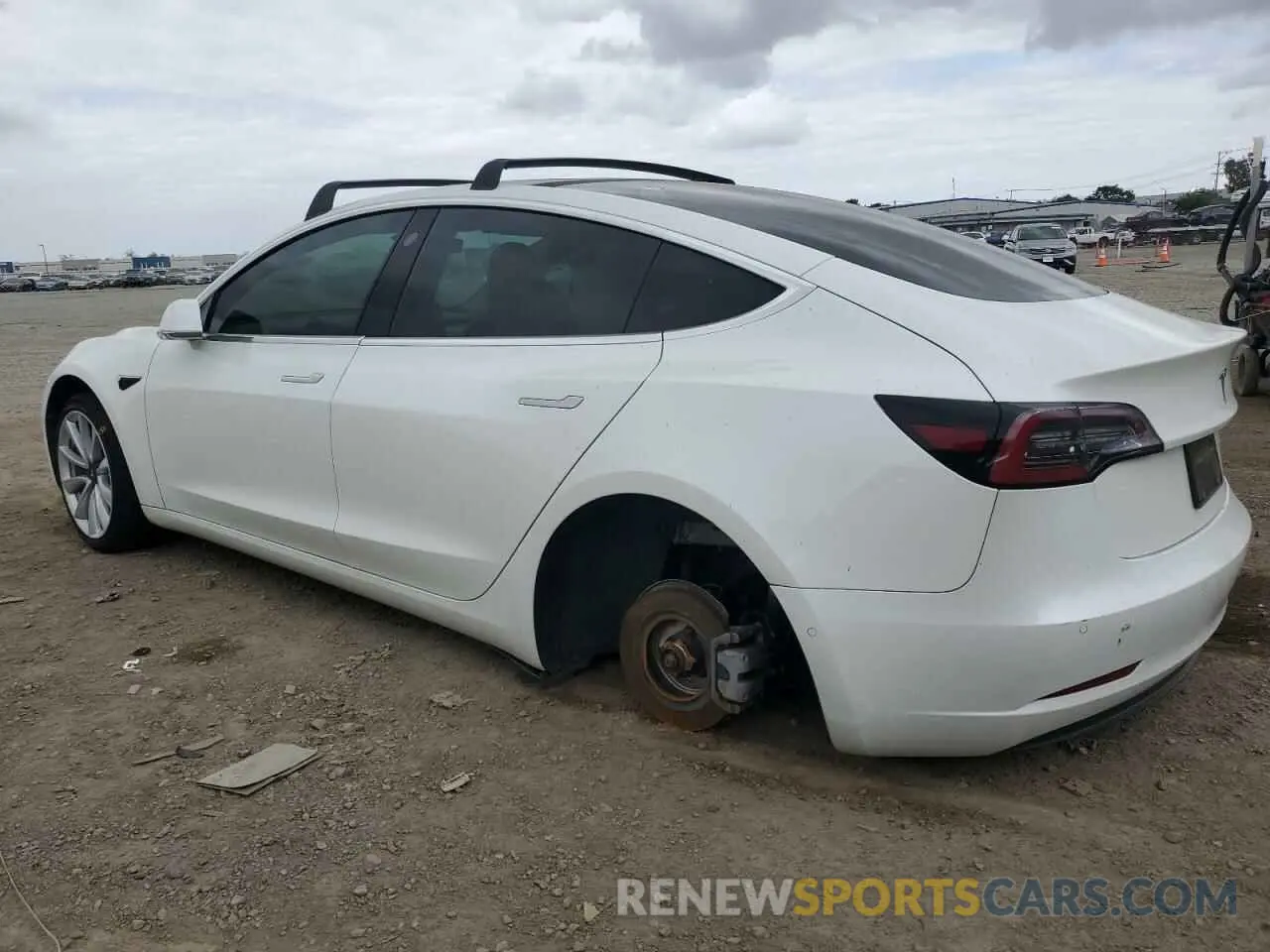 2 Photograph of a damaged car 5YJ3E1EA2LF806434 TESLA MODEL 3 2020