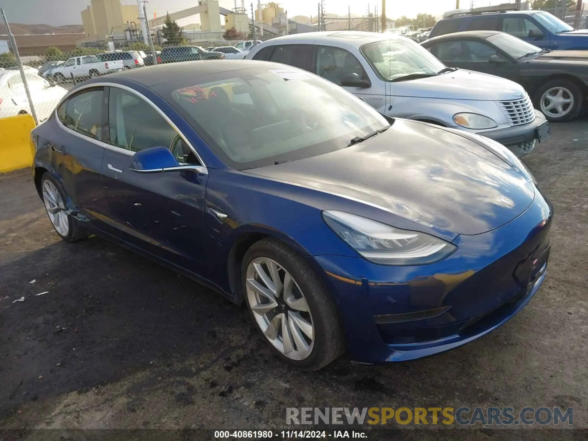 1 Photograph of a damaged car 5YJ3E1EA2LF807941 TESLA MODEL 3 2020