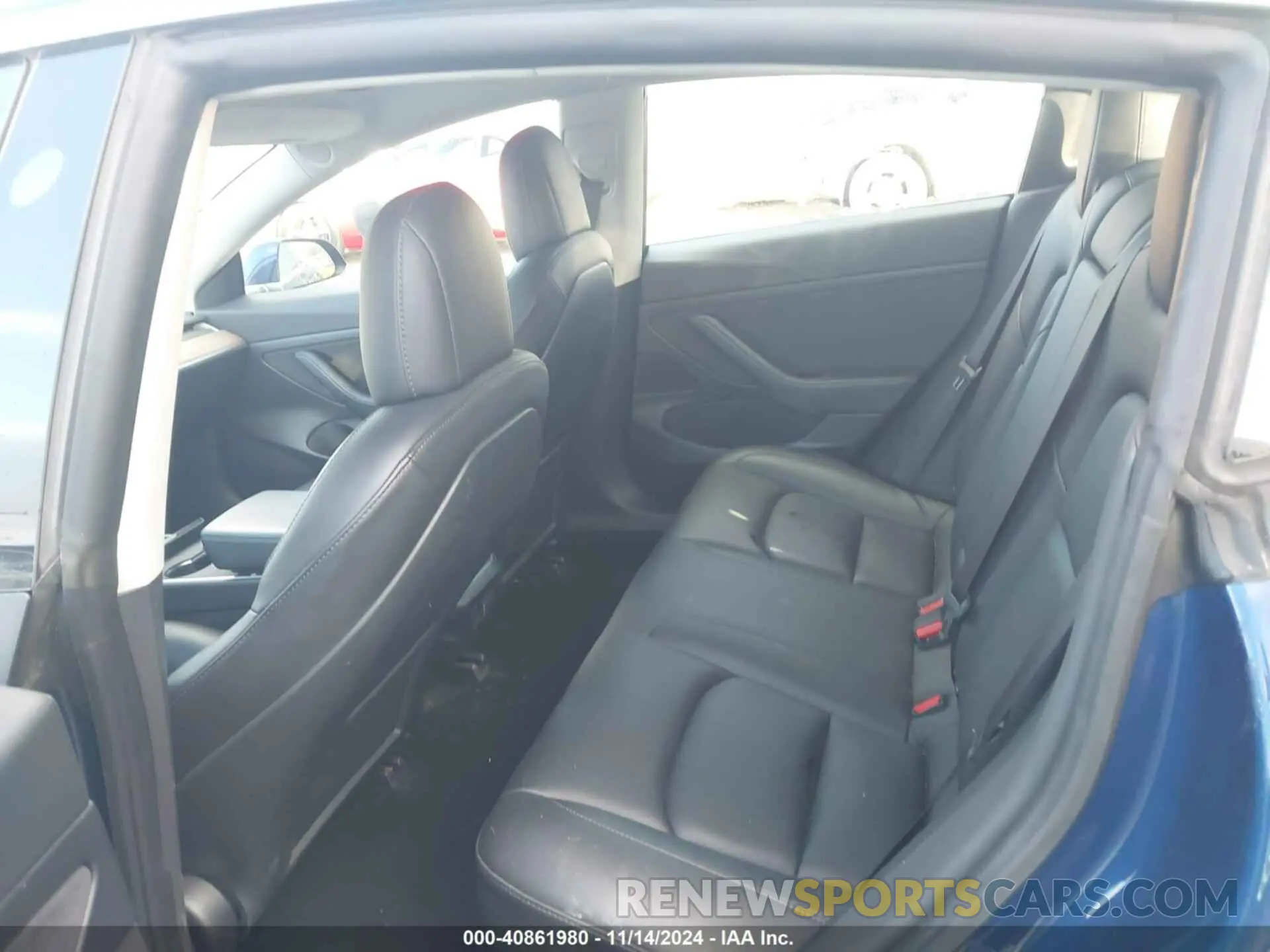 8 Photograph of a damaged car 5YJ3E1EA2LF807941 TESLA MODEL 3 2020