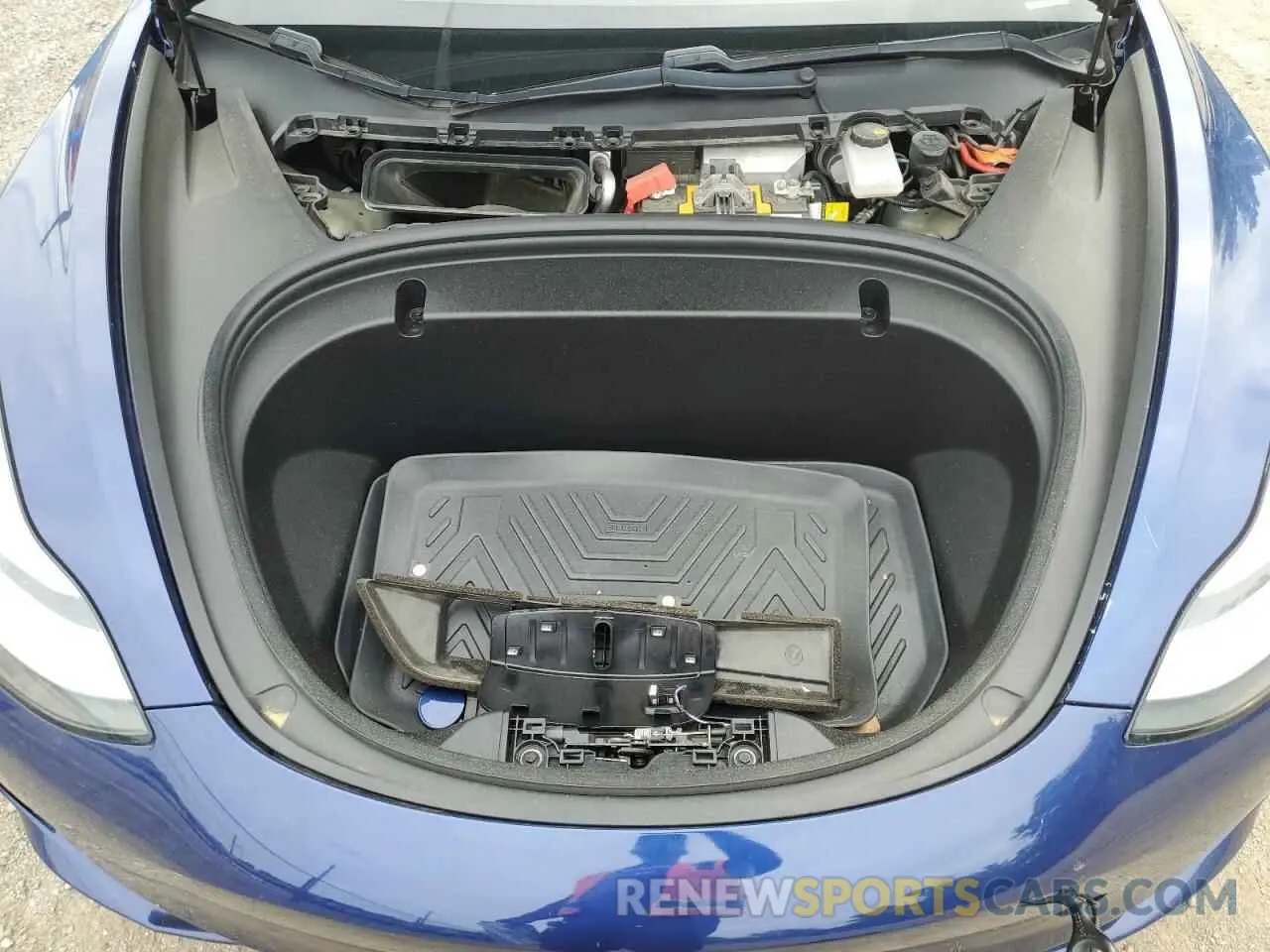 11 Photograph of a damaged car 5YJ3E1EA3LF476271 TESLA MODEL 3 2020