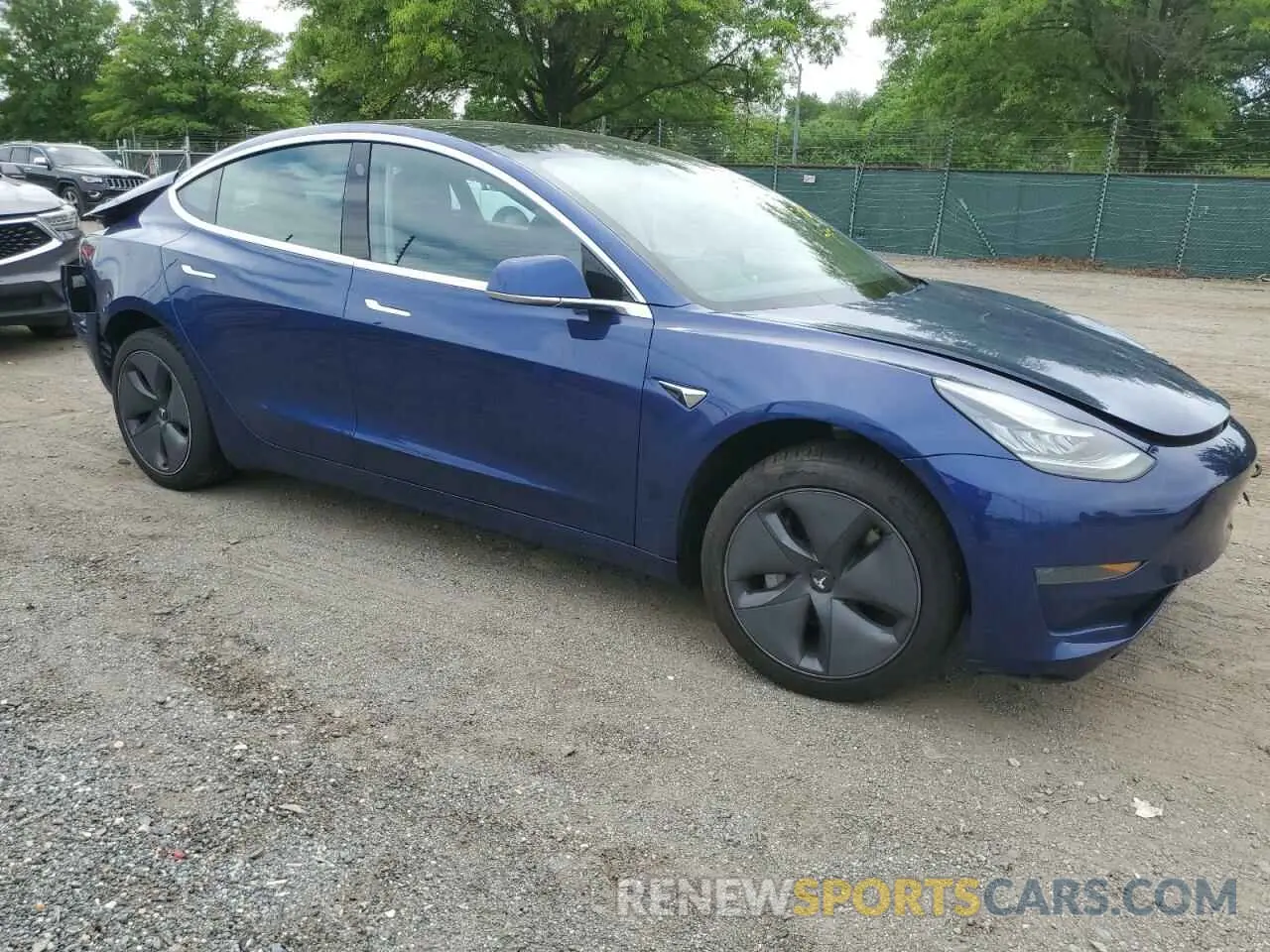 4 Photograph of a damaged car 5YJ3E1EA3LF476271 TESLA MODEL 3 2020