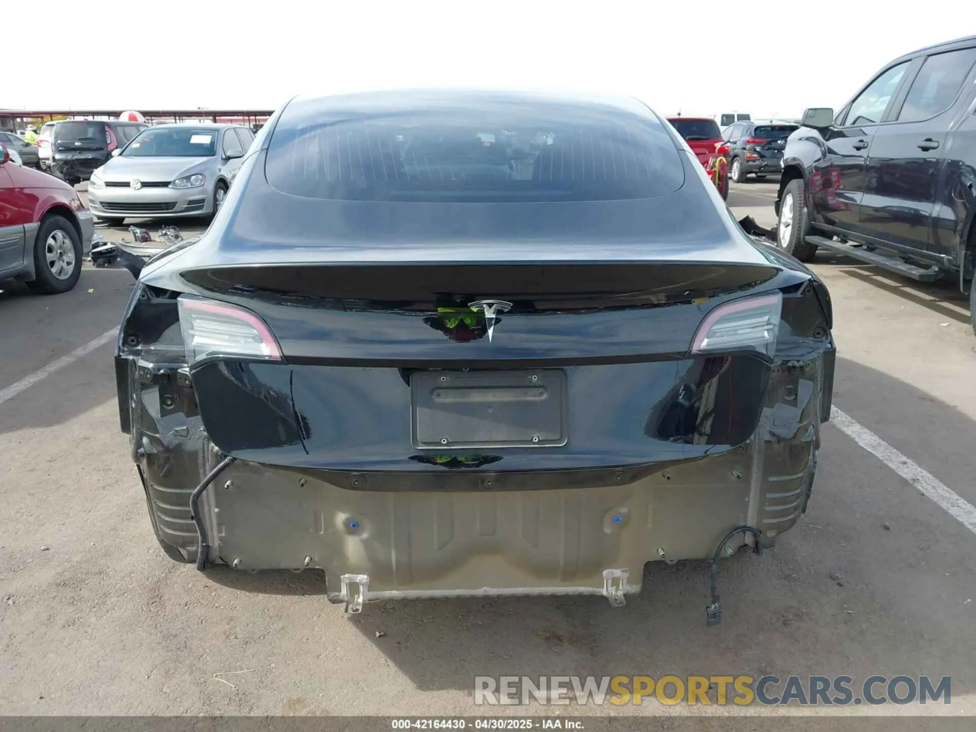 16 Photograph of a damaged car 5YJ3E1EA3LF606386 TESLA MODEL 3 2020