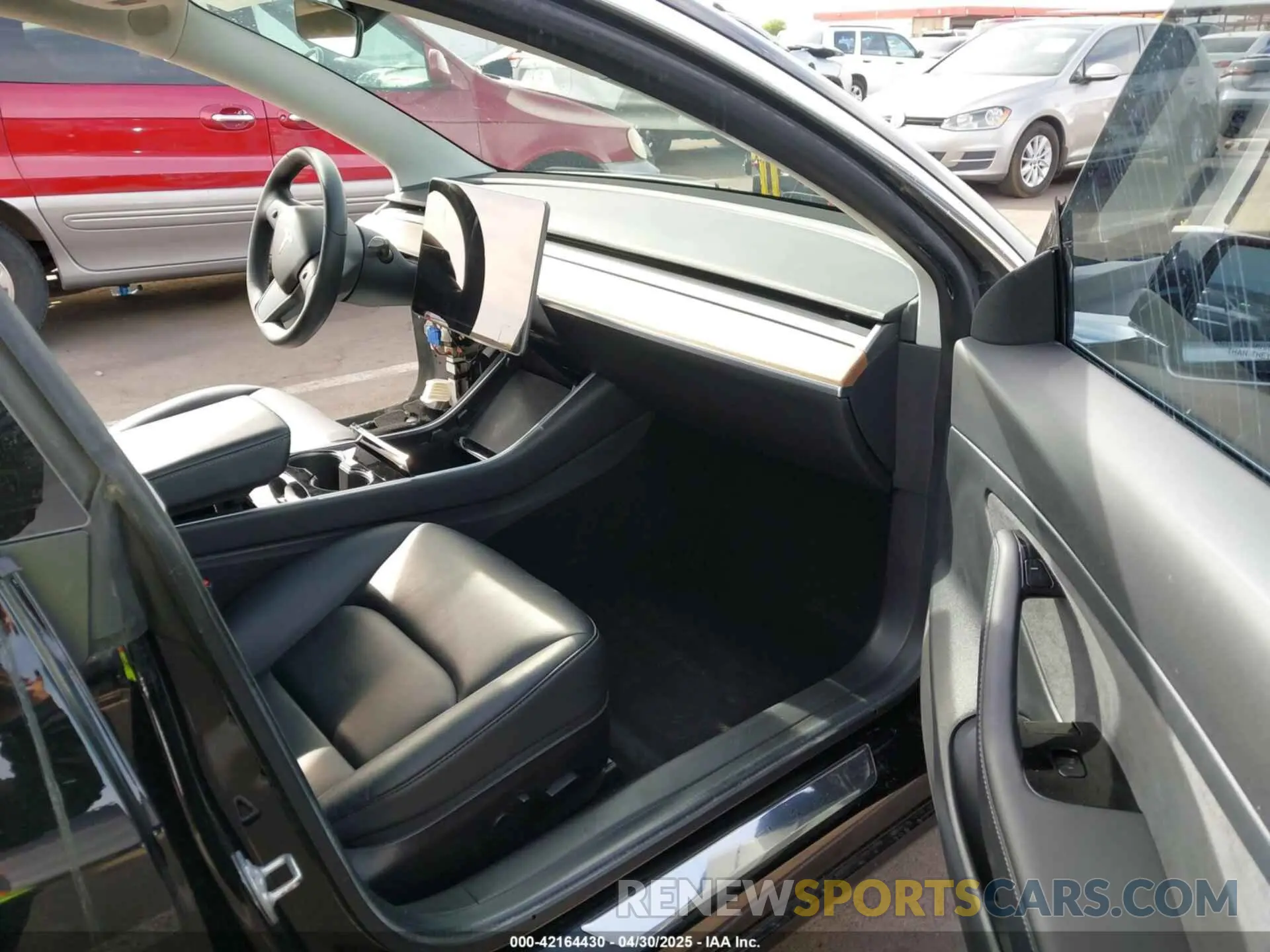 5 Photograph of a damaged car 5YJ3E1EA3LF606386 TESLA MODEL 3 2020