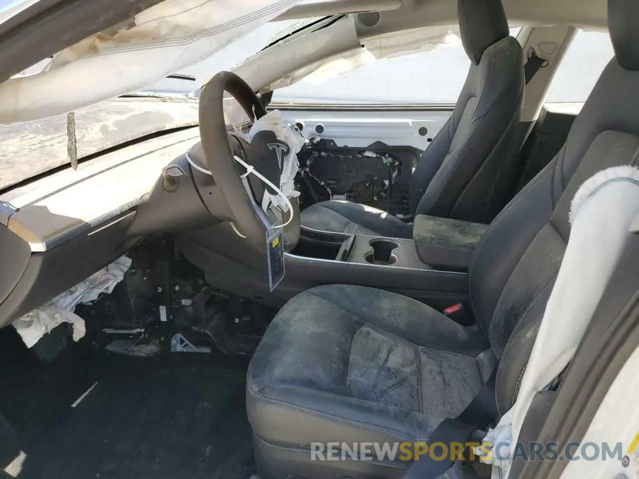 7 Photograph of a damaged car 5YJ3E1EA3LF612365 TESLA MODEL 3 2020