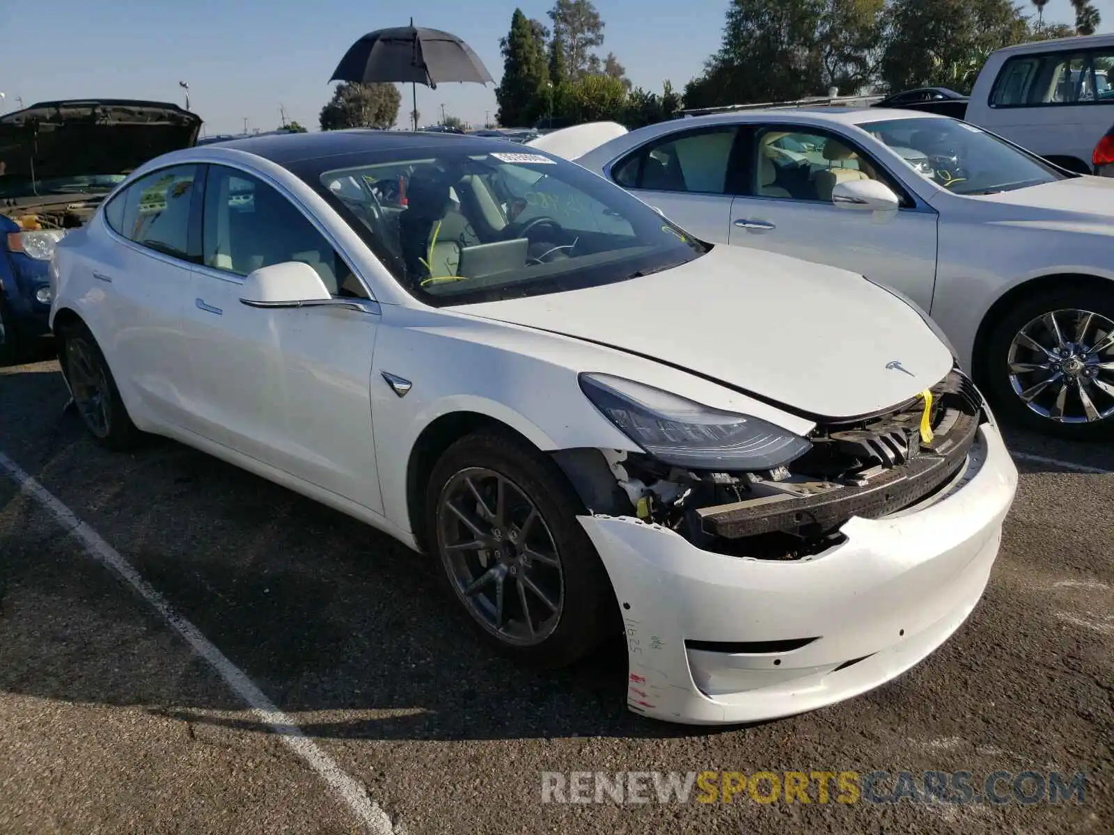 1 Photograph of a damaged car 5YJ3E1EA3LF626962 TESLA MODEL 3 2020