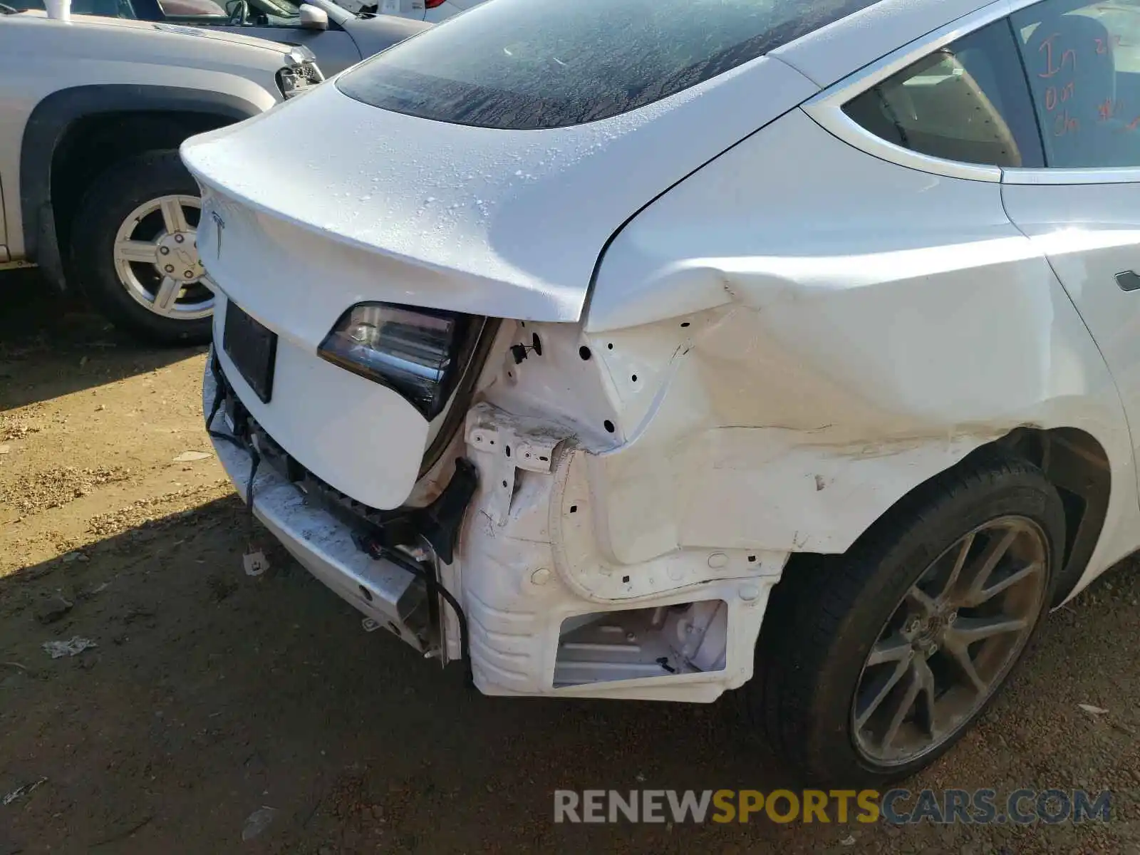 9 Photograph of a damaged car 5YJ3E1EA3LF634026 TESLA MODEL 3 2020