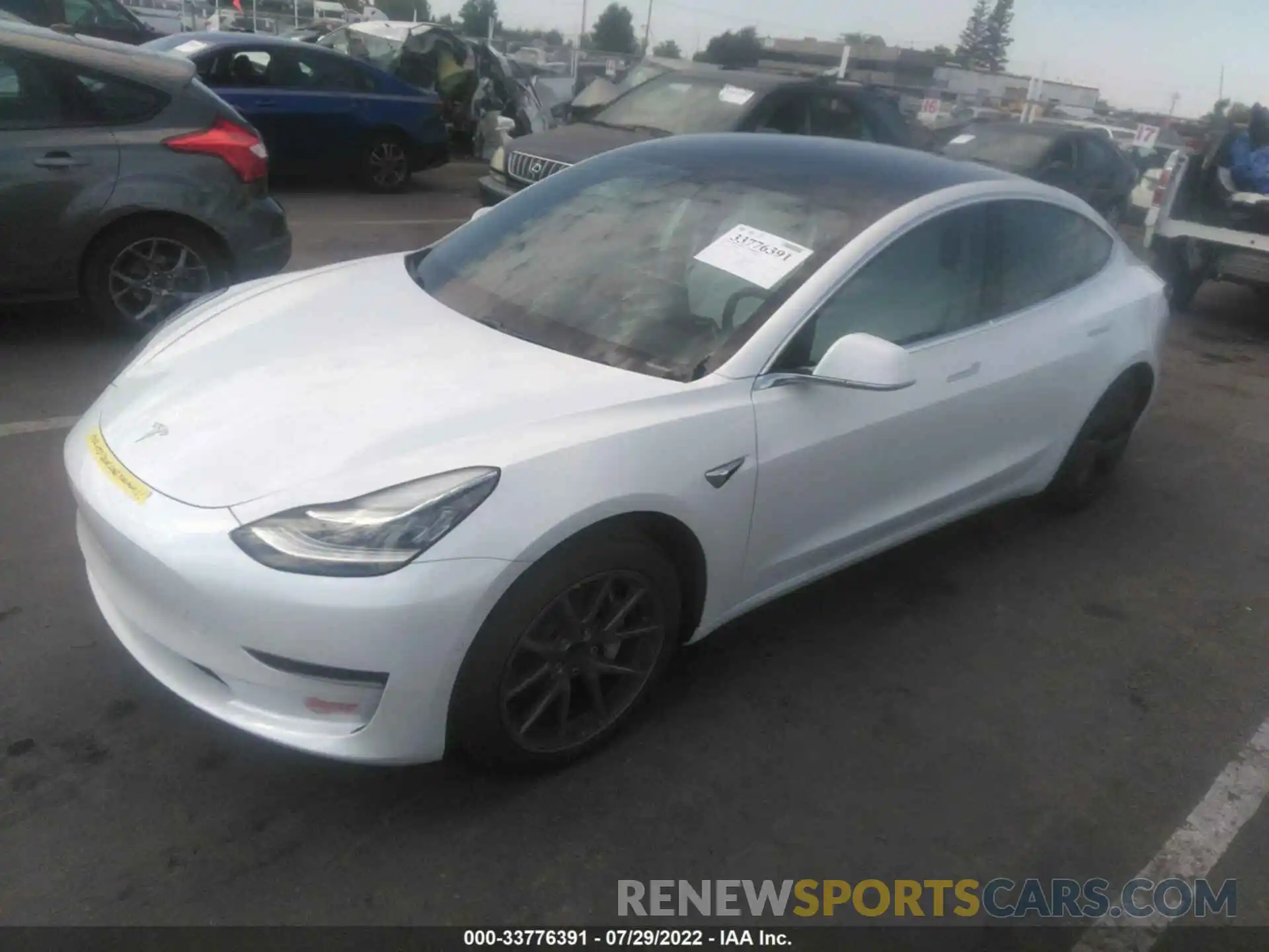 2 Photograph of a damaged car 5YJ3E1EA3LF634642 TESLA MODEL 3 2020