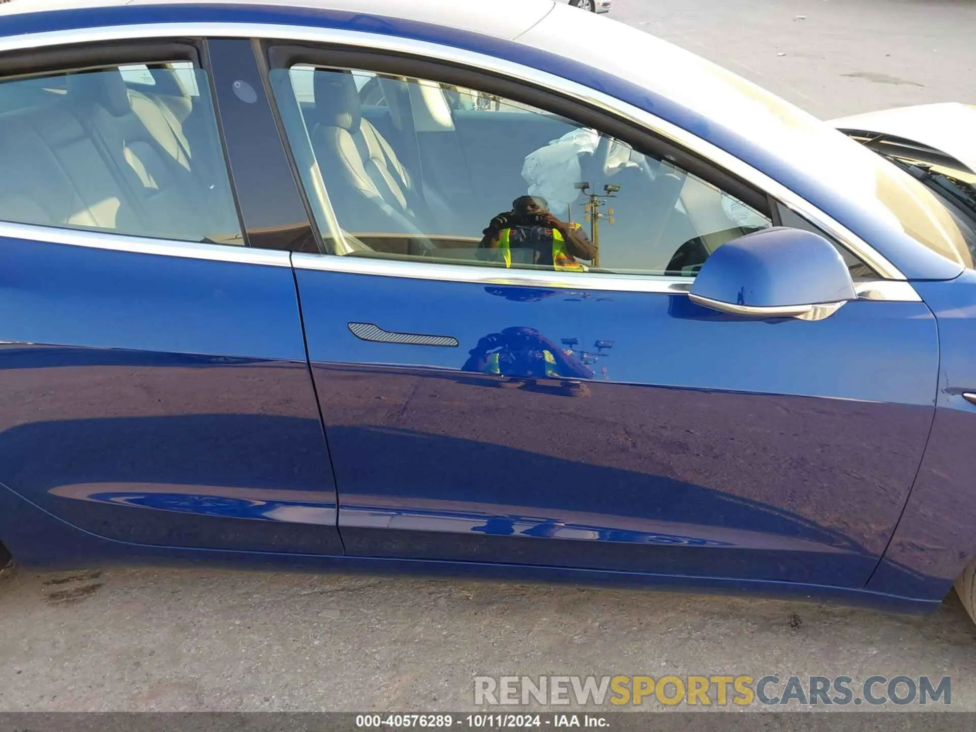 12 Photograph of a damaged car 5YJ3E1EA3LF659590 TESLA MODEL 3 2020