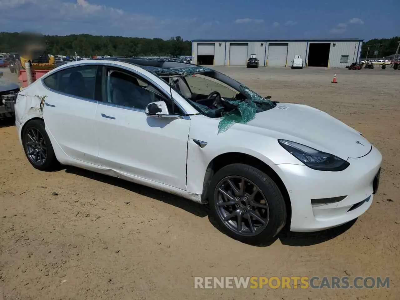 4 Photograph of a damaged car 5YJ3E1EA3LF706374 TESLA MODEL 3 2020