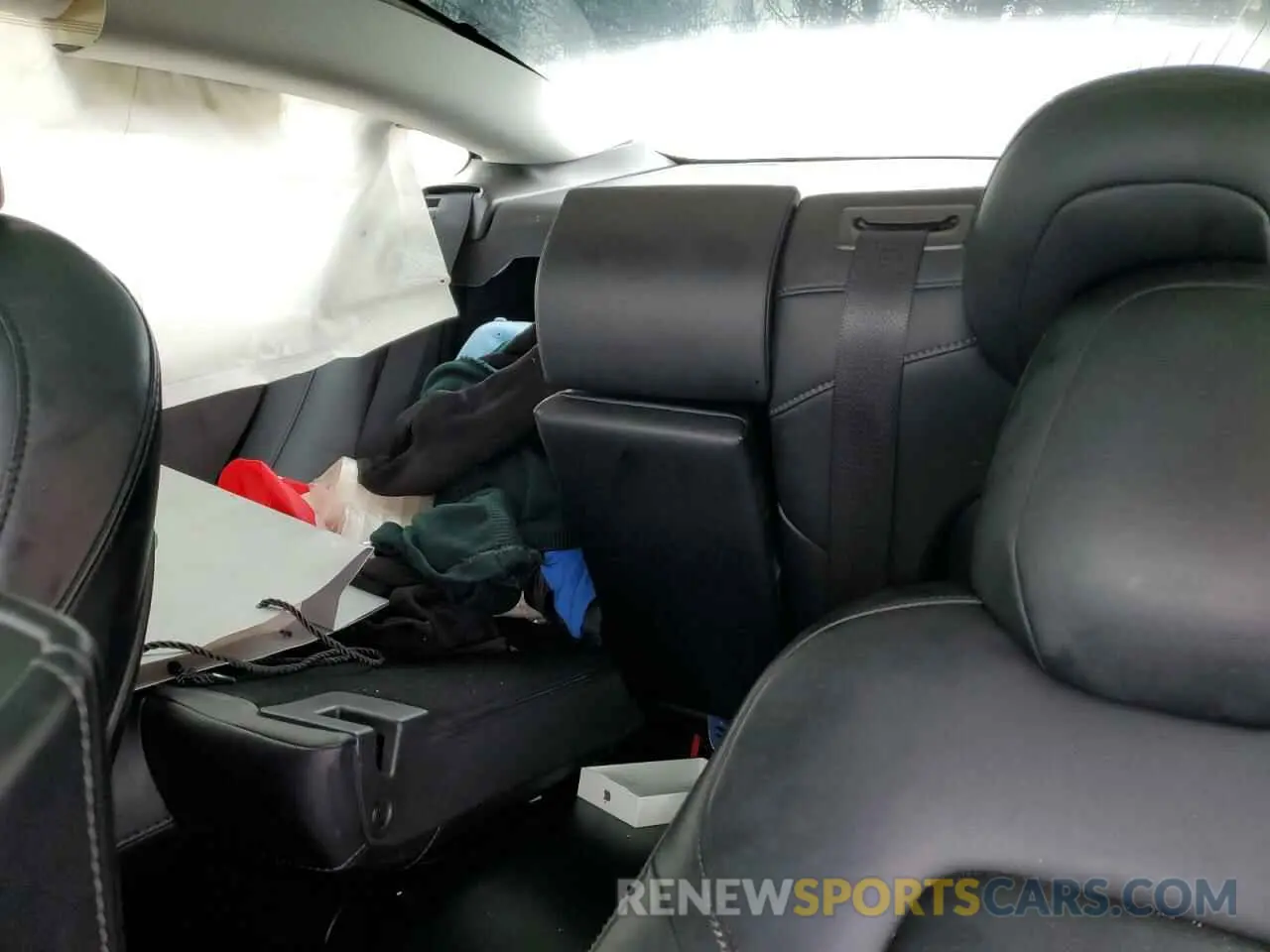10 Photograph of a damaged car 5YJ3E1EA3LF742968 TESLA MODEL 3 2020