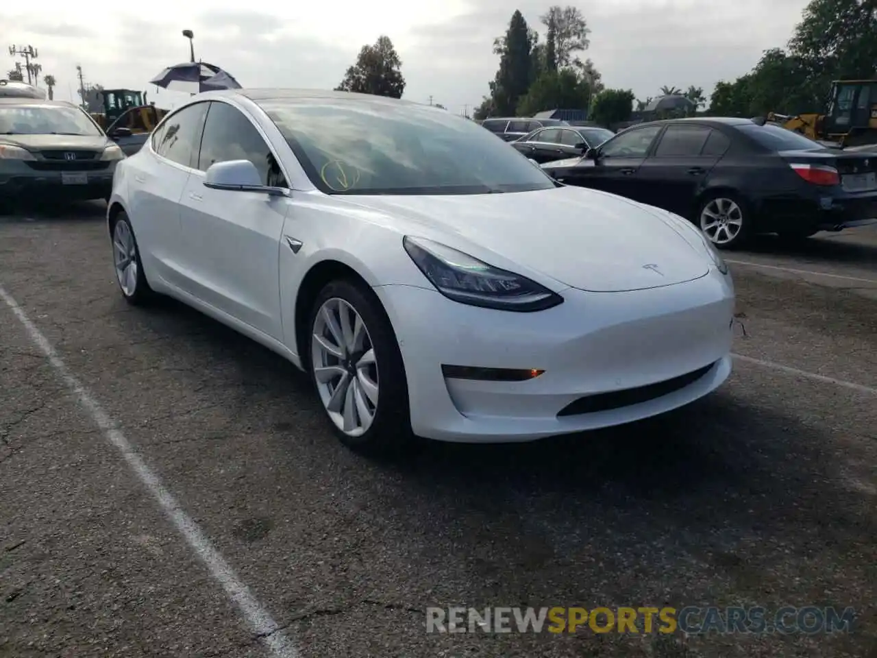 1 Photograph of a damaged car 5YJ3E1EA3LF744087 TESLA MODEL 3 2020