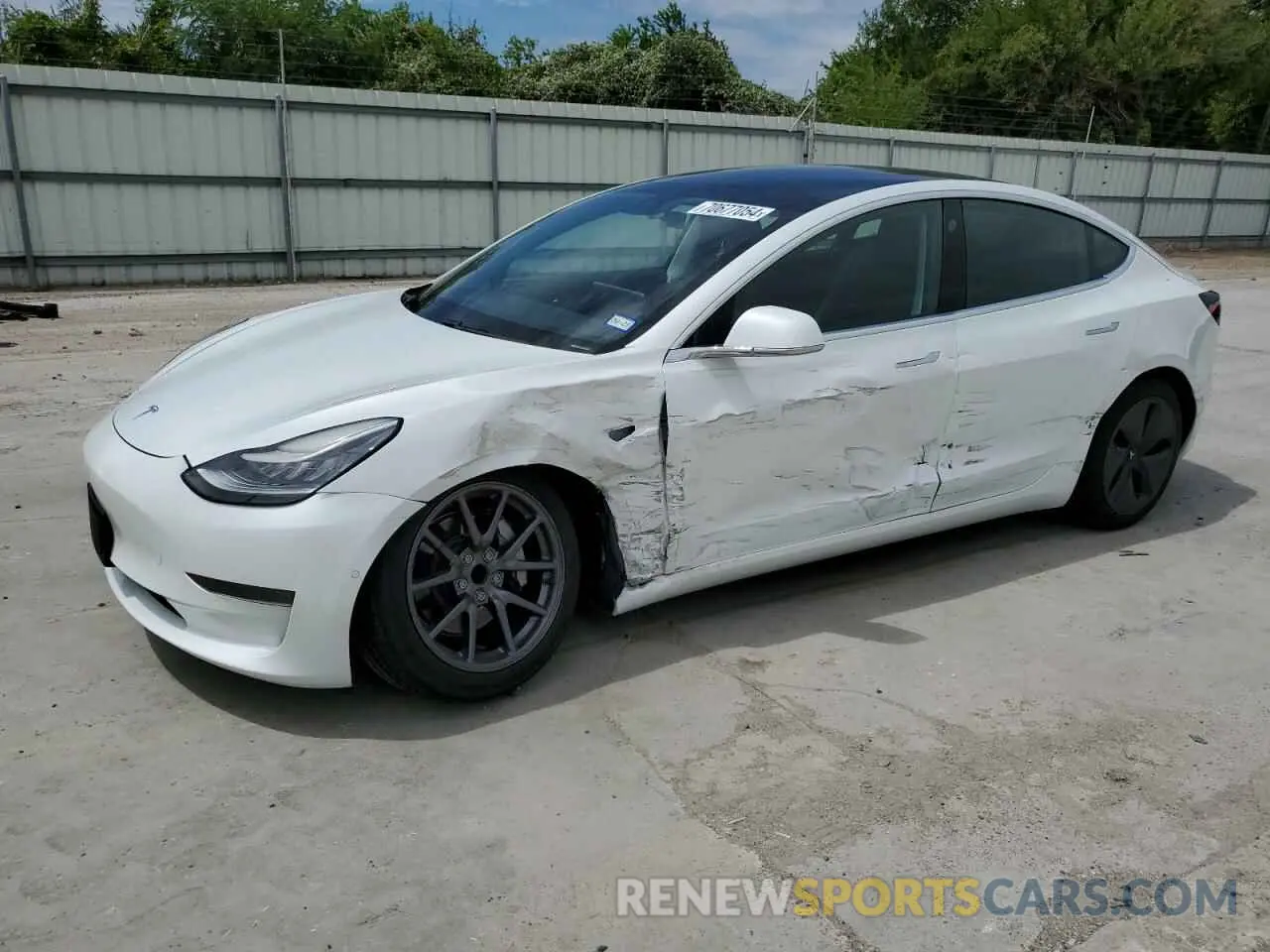 1 Photograph of a damaged car 5YJ3E1EA3LF783682 TESLA MODEL 3 2020