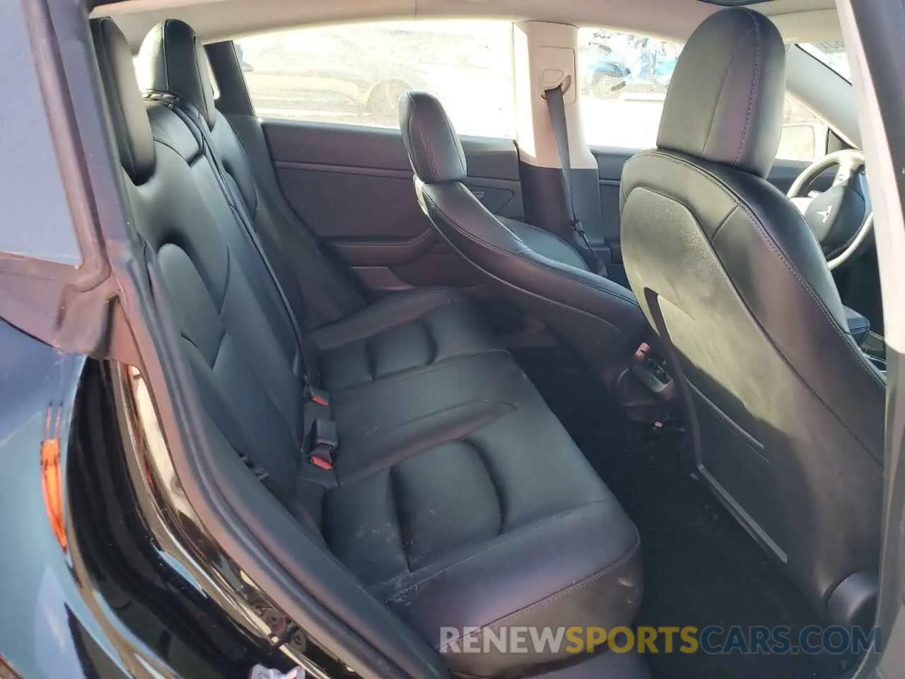 10 Photograph of a damaged car 5YJ3E1EA3LF784699 TESLA MODEL 3 2020