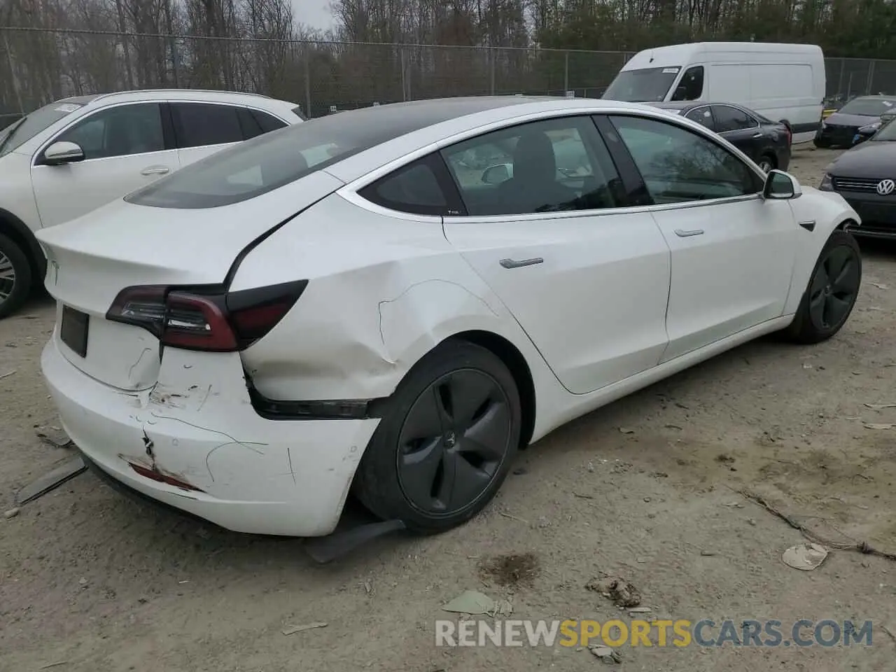 3 Photograph of a damaged car 5YJ3E1EA3LF785240 TESLA MODEL 3 2020
