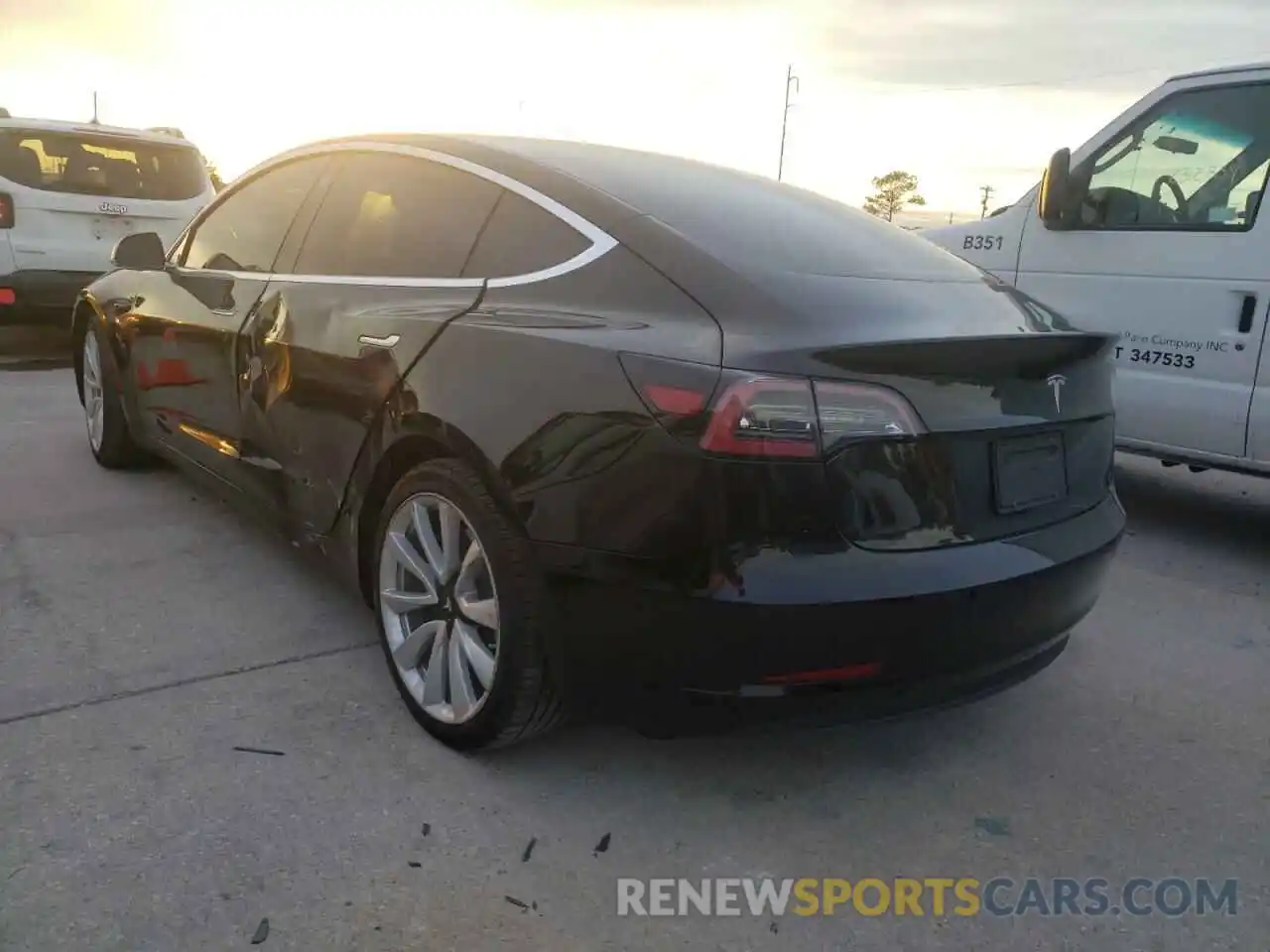 3 Photograph of a damaged car 5YJ3E1EA3LF793323 TESLA MODEL 3 2020