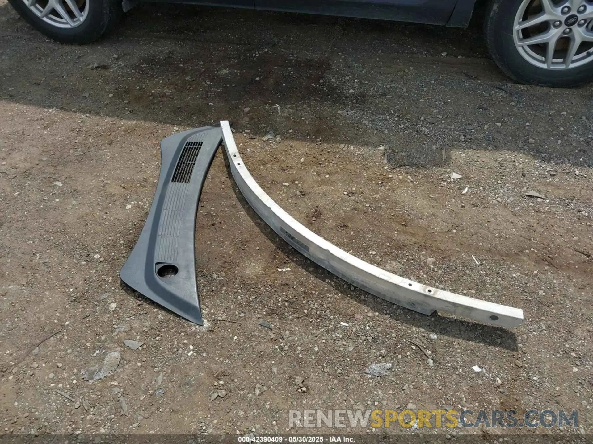11 Photograph of a damaged car 5YJ3E1EA3LF794276 TESLA MODEL 3 2020