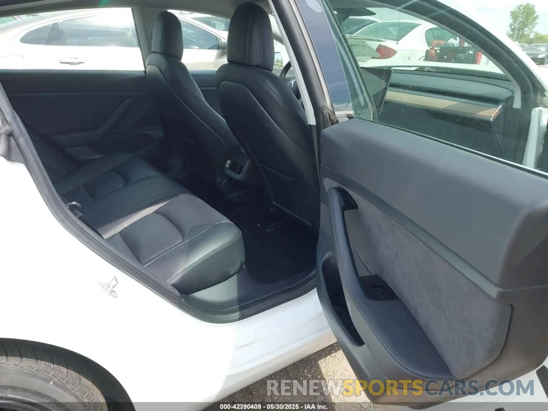 8 Photograph of a damaged car 5YJ3E1EA3LF794276 TESLA MODEL 3 2020