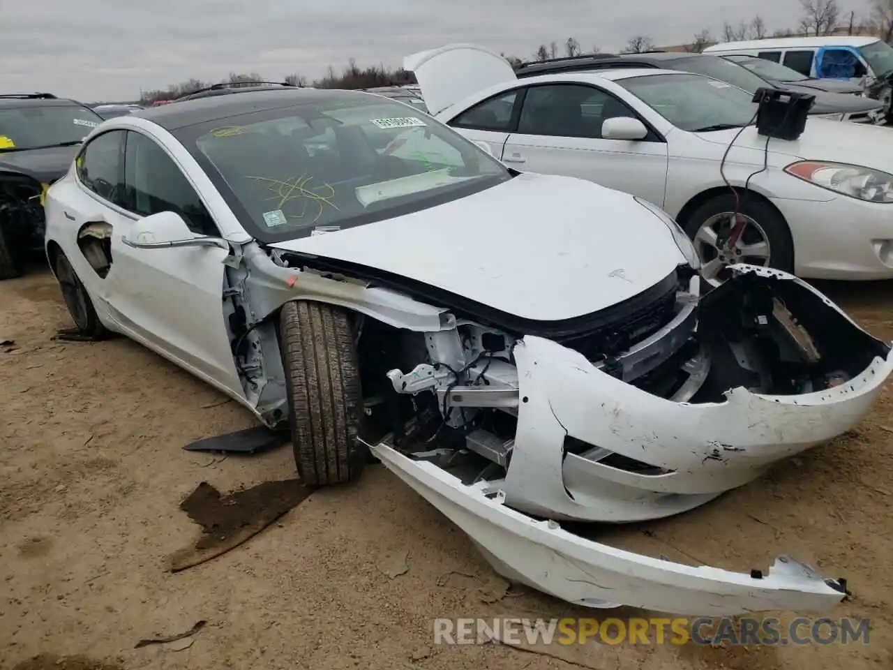 1 Photograph of a damaged car 5YJ3E1EA3LF797047 TESLA MODEL 3 2020