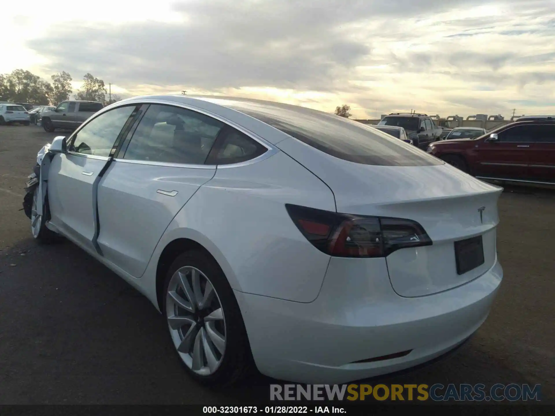 3 Photograph of a damaged car 5YJ3E1EA3LF797503 TESLA MODEL 3 2020