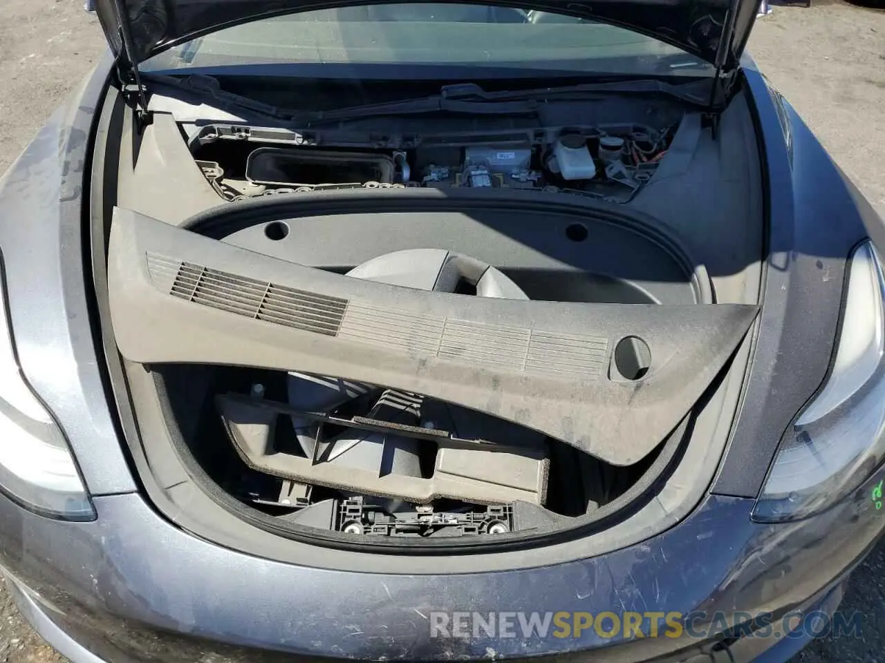 11 Photograph of a damaged car 5YJ3E1EA3LF798988 TESLA MODEL 3 2020
