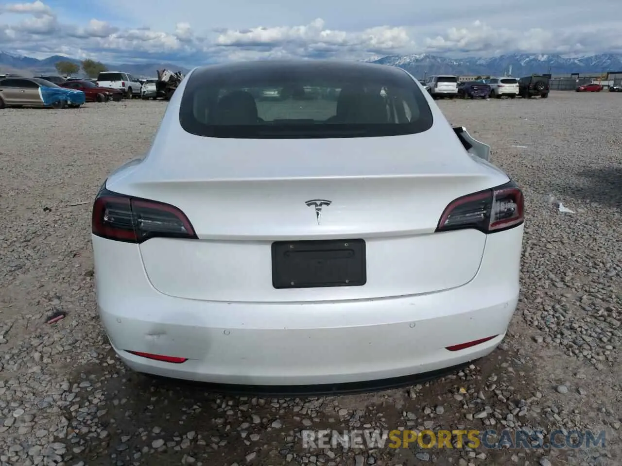 6 Photograph of a damaged car 5YJ3E1EA3LF800710 TESLA MODEL 3 2020