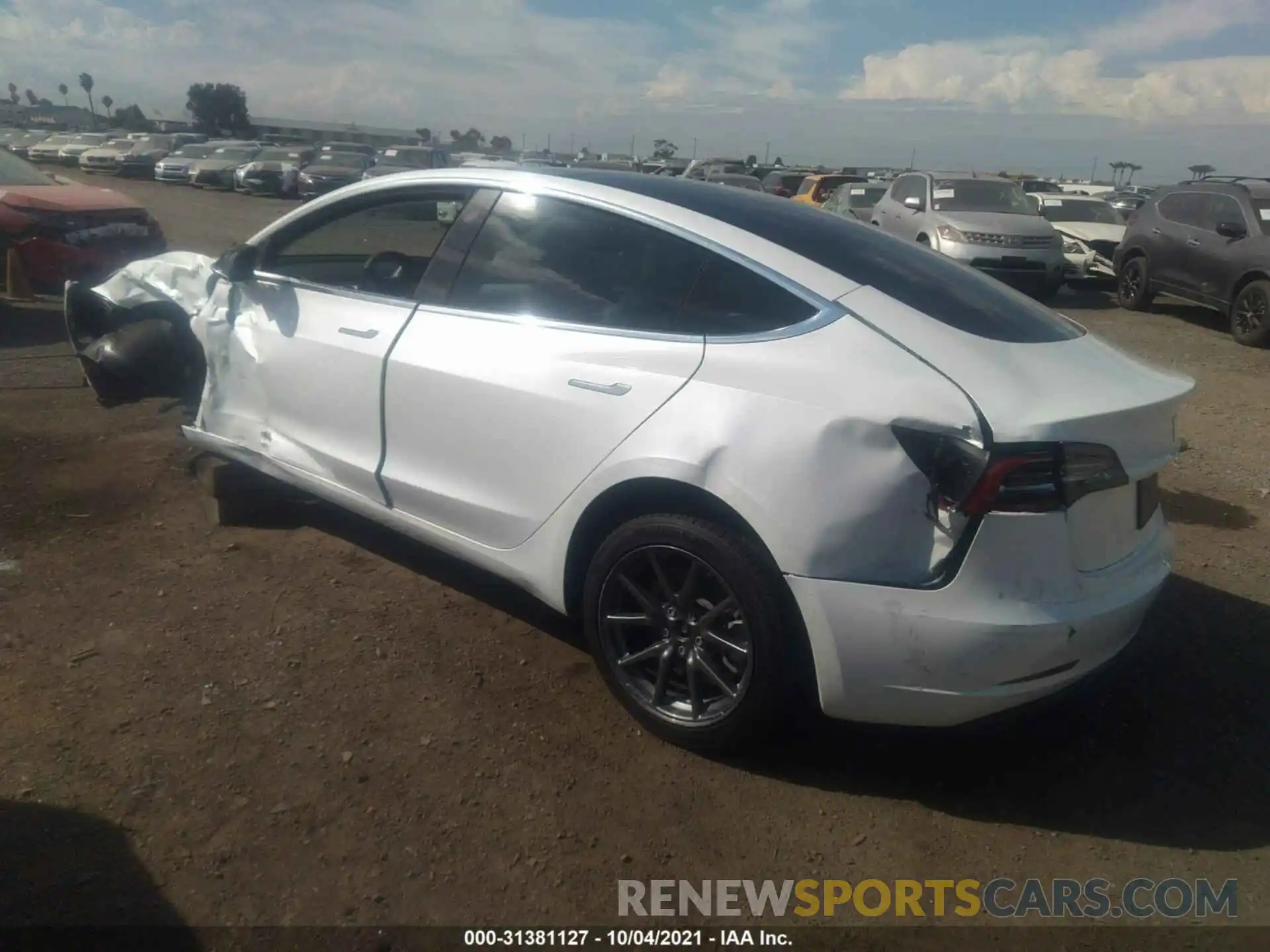 3 Photograph of a damaged car 5YJ3E1EA3LF805034 TESLA MODEL 3 2020