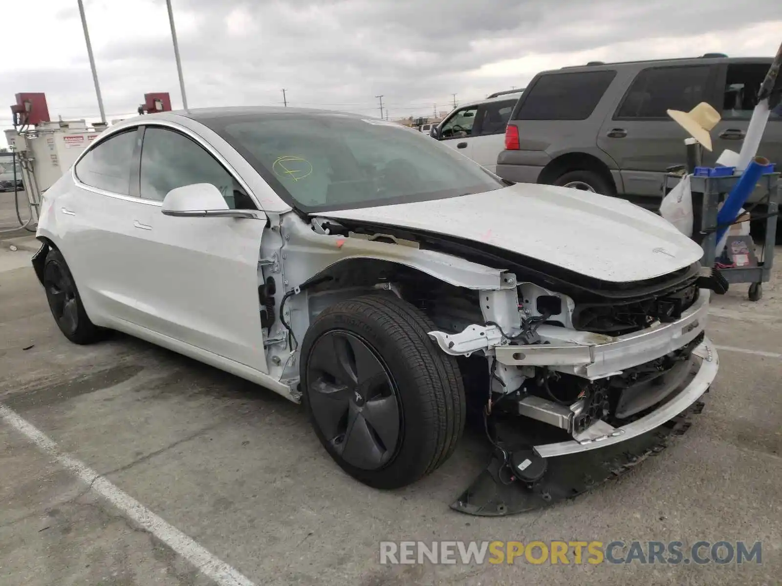 1 Photograph of a damaged car 5YJ3E1EA3LF805065 TESLA MODEL 3 2020