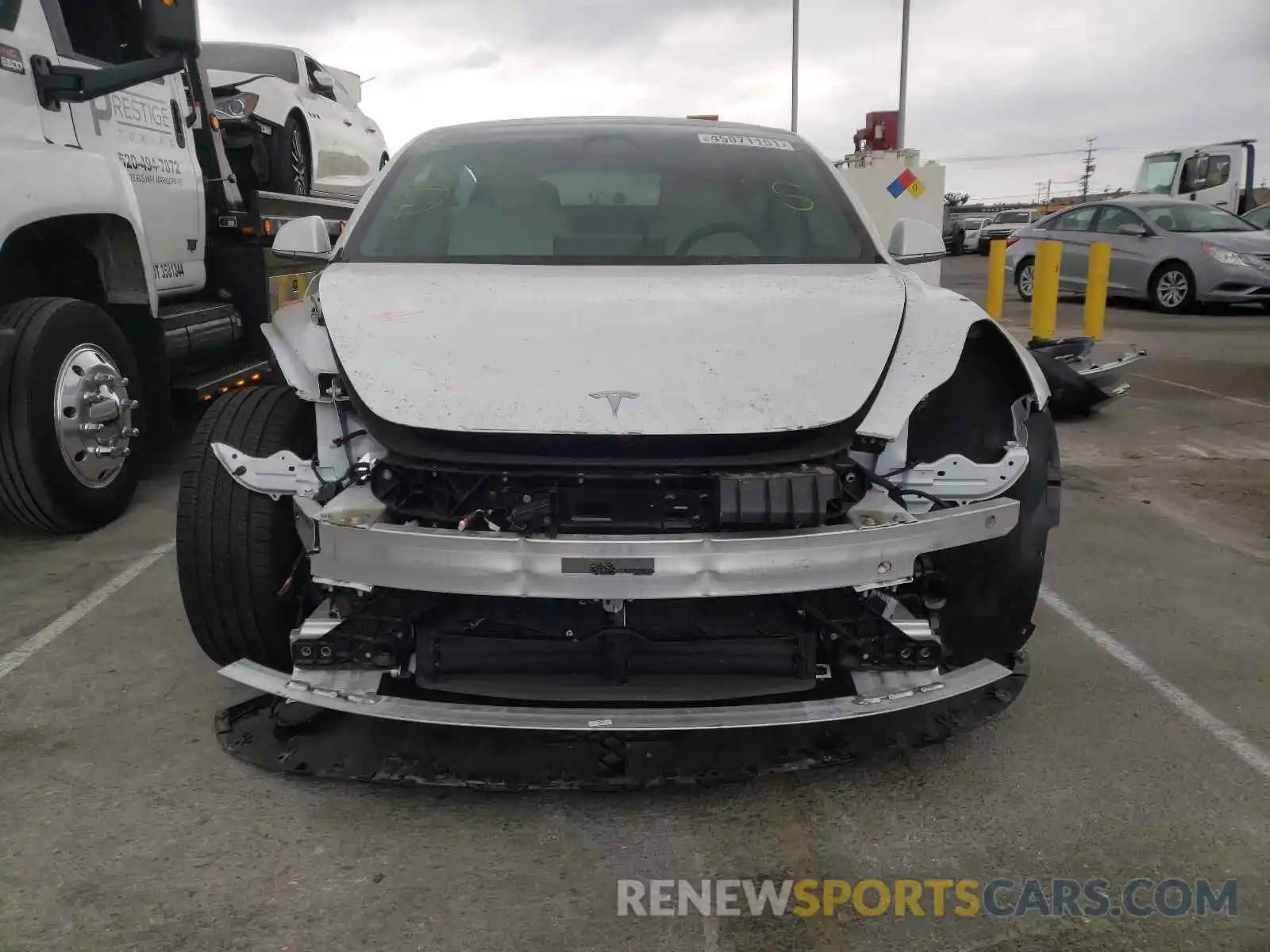 9 Photograph of a damaged car 5YJ3E1EA3LF805065 TESLA MODEL 3 2020