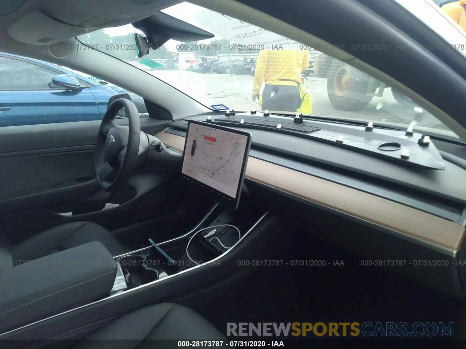 5 Photograph of a damaged car 5YJ3E1EA4LF495928 TESLA MODEL 3 2020