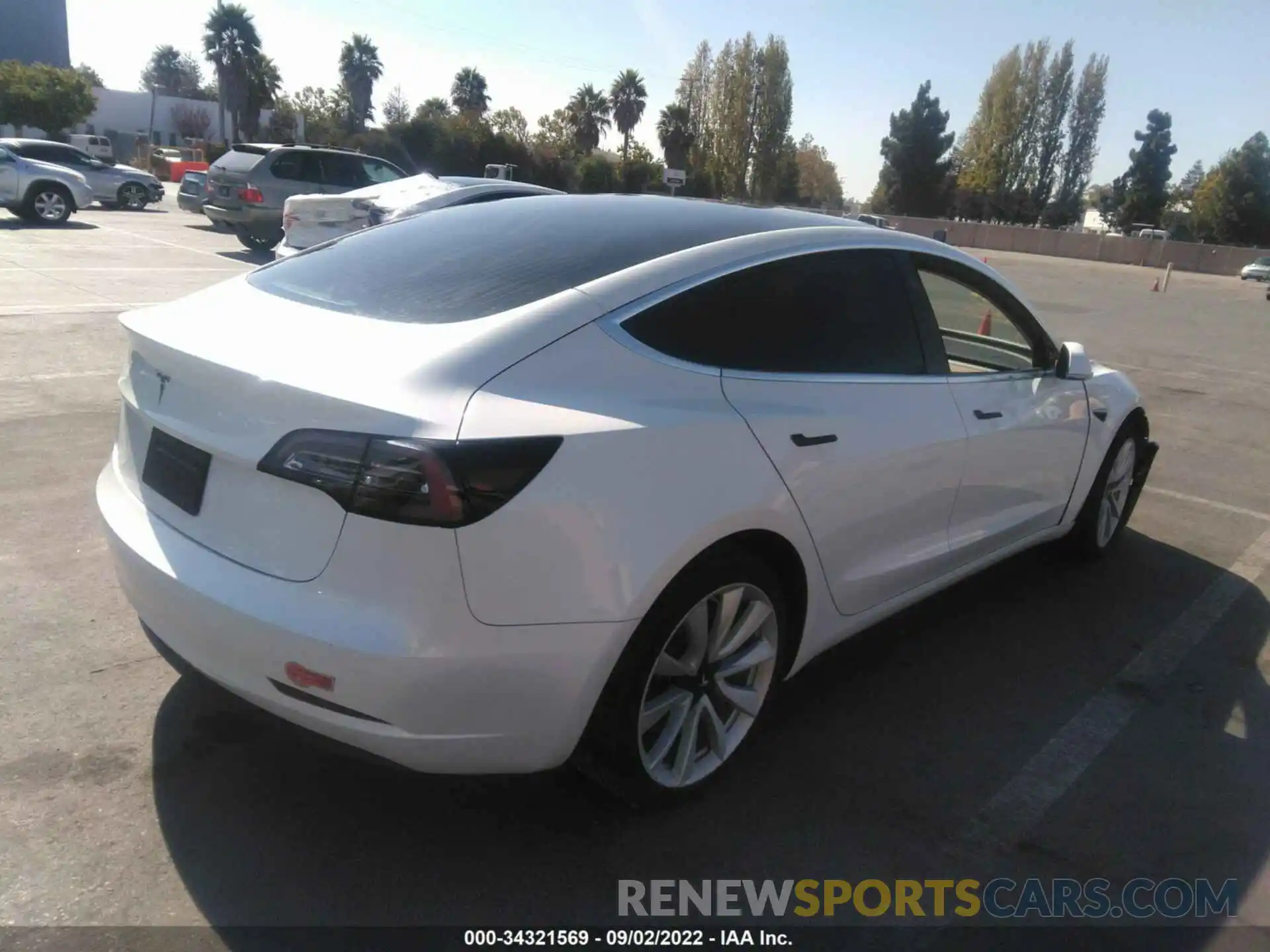 4 Photograph of a damaged car 5YJ3E1EA4LF590974 TESLA MODEL 3 2020