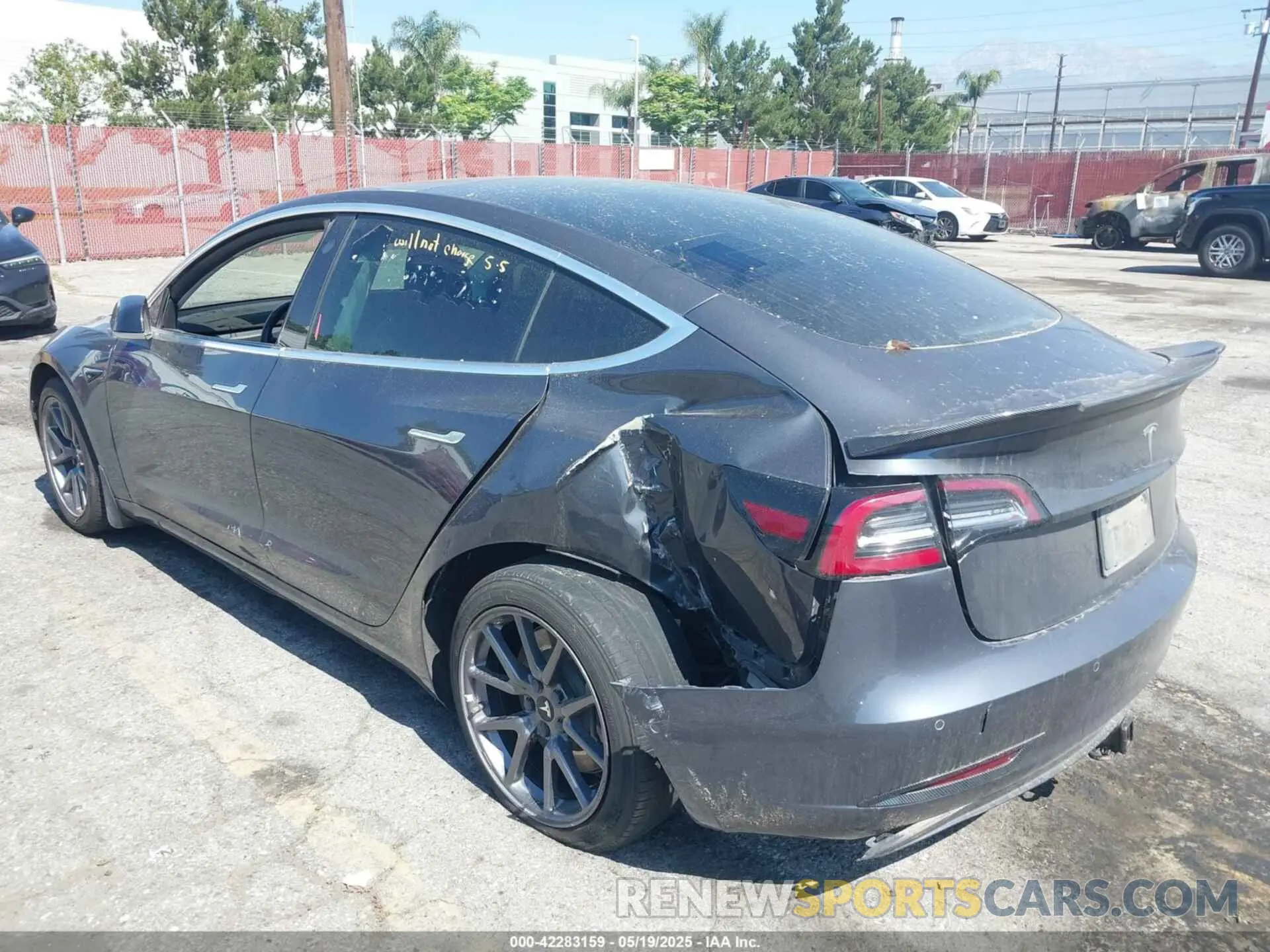 6 Photograph of a damaged car 5YJ3E1EA4LF597181 TESLA MODEL 3 2020